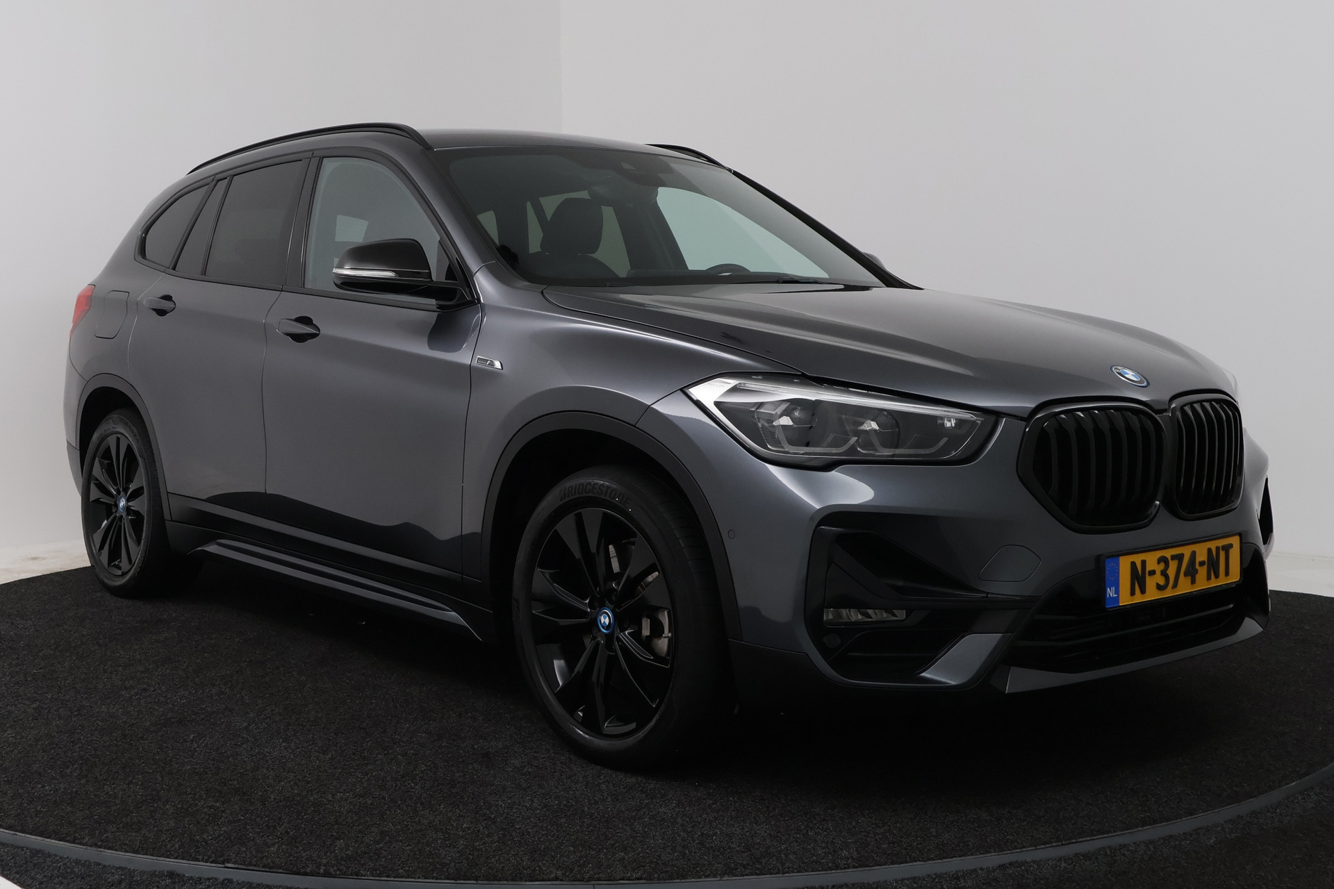 Foto van BMW X1 Xdrive25e