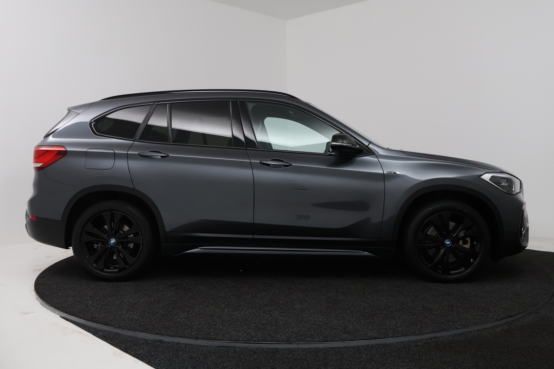 Foto van BMW X1 Xdrive25e