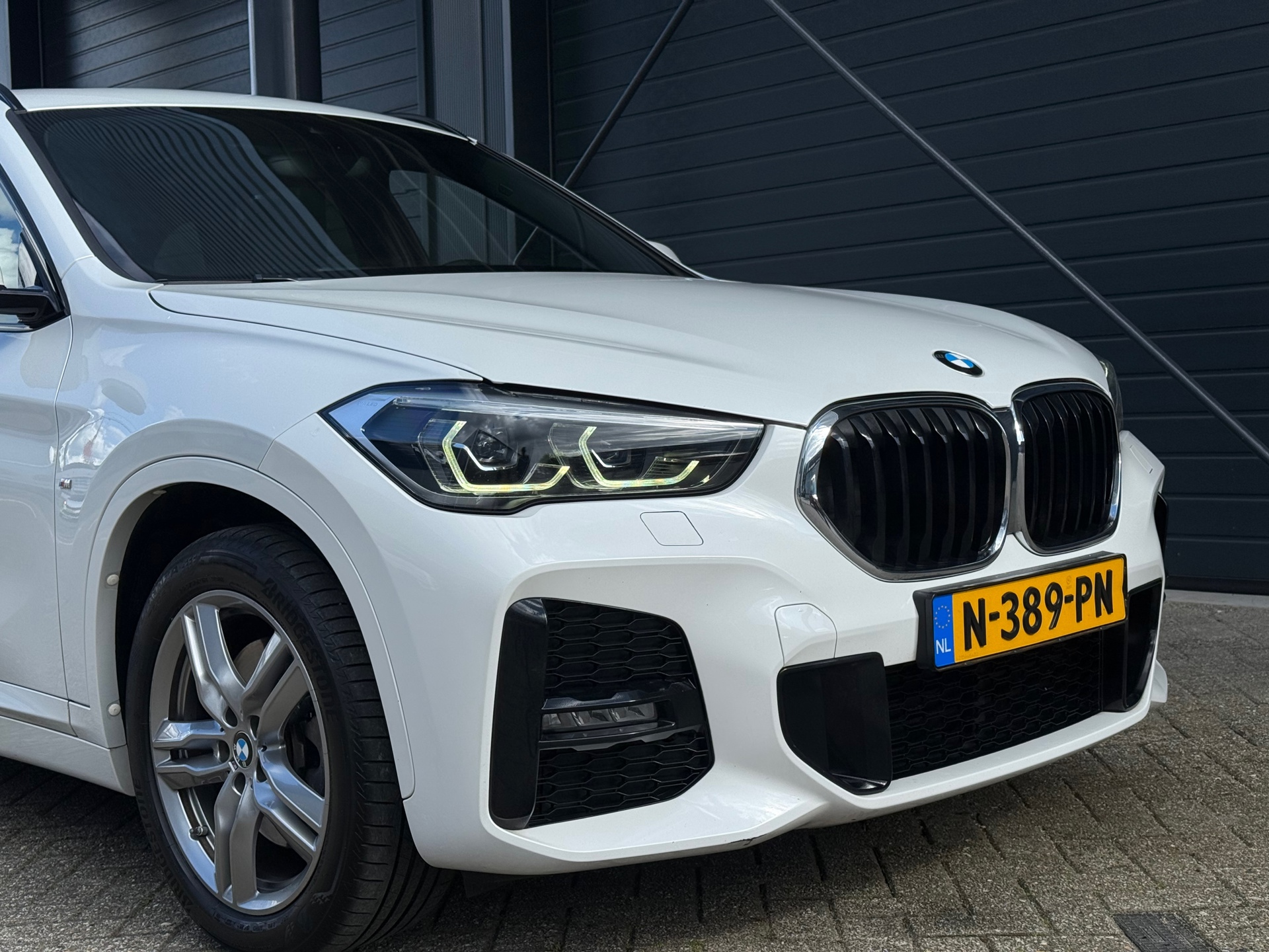 Foto van BMW X1 Xdrive20i