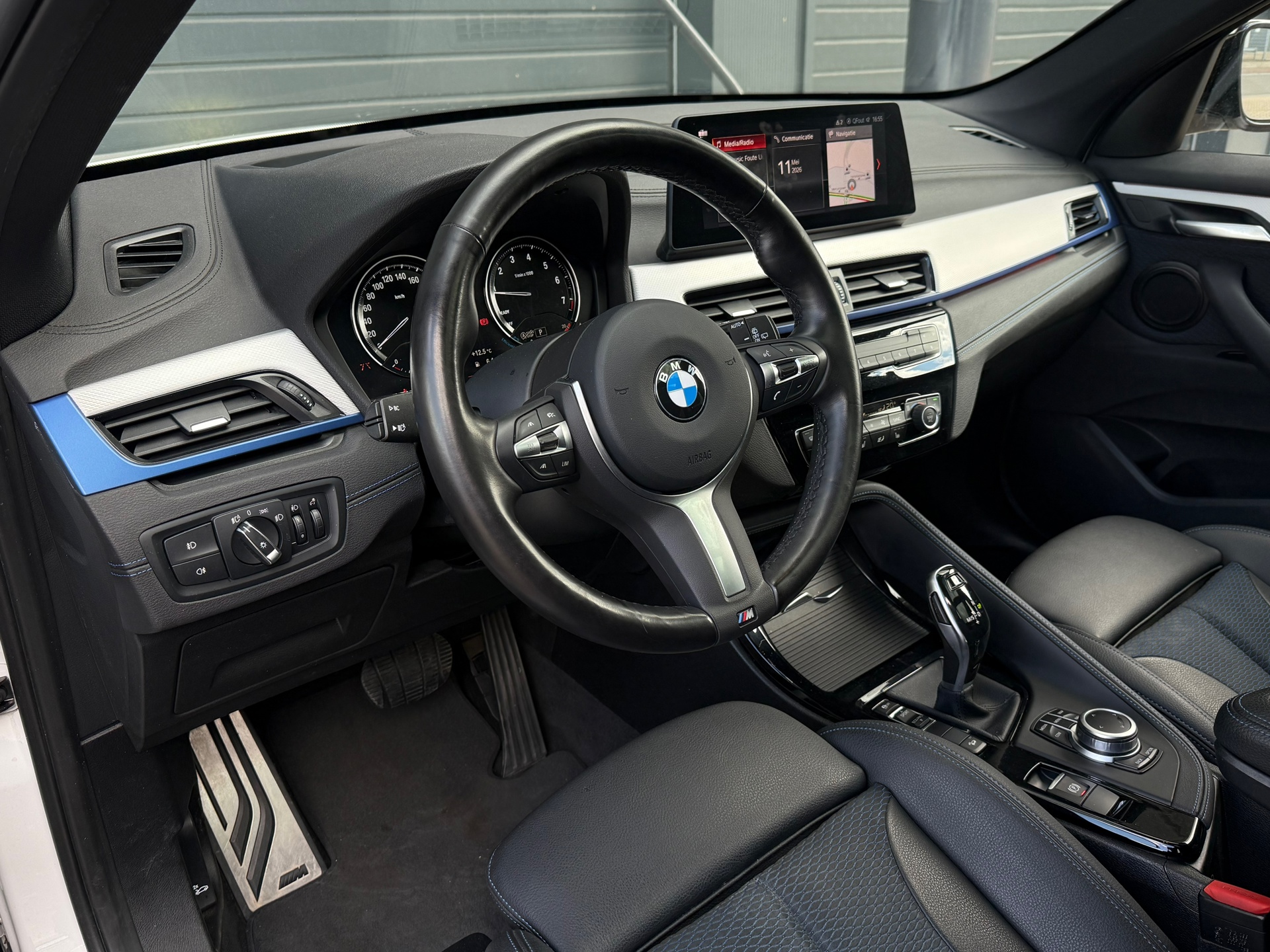 Foto van BMW X1 Xdrive20i