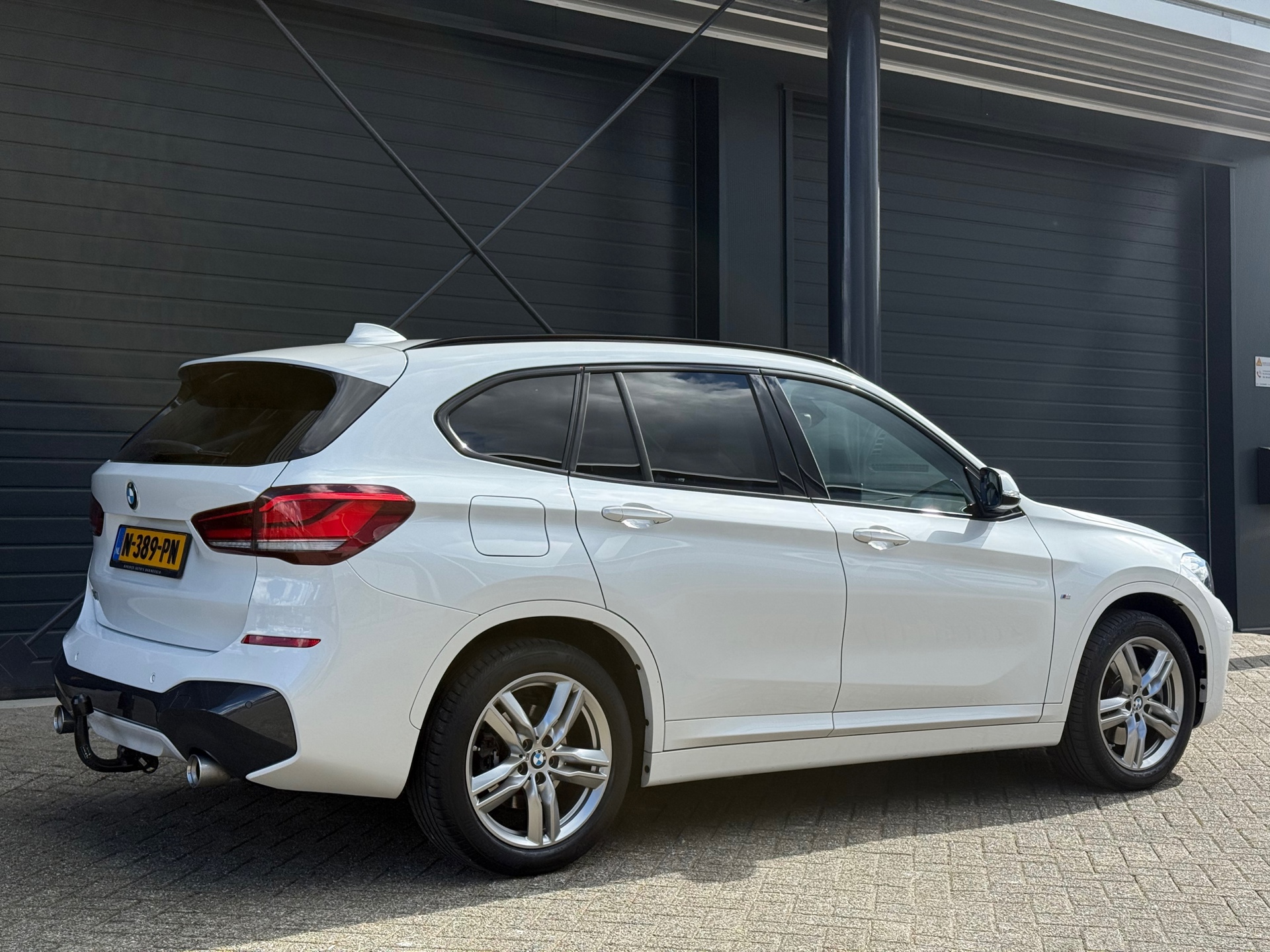 Foto van BMW X1 Xdrive20i