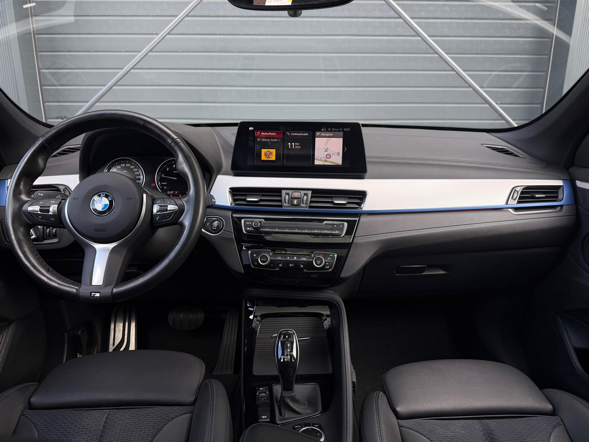 Foto van BMW X1 Xdrive20i