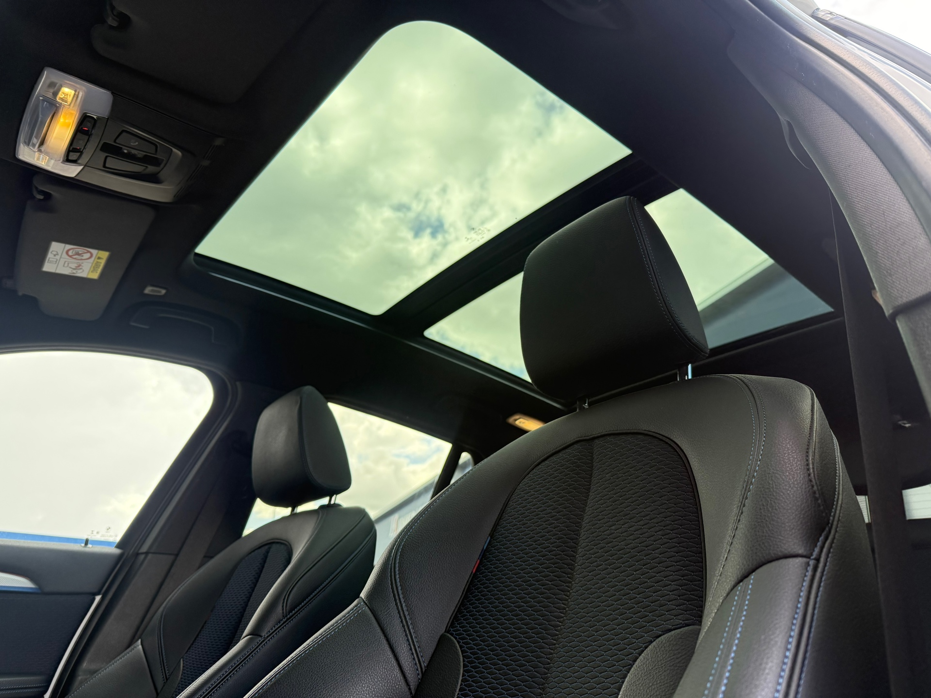 Foto van BMW X1 Xdrive20i