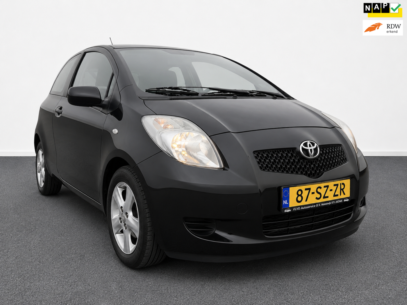 Toyota Toyota Yaris 1.3 VVTi Sol / 2e eigenaar / Nieuwe Apk / 2006 - voorkant