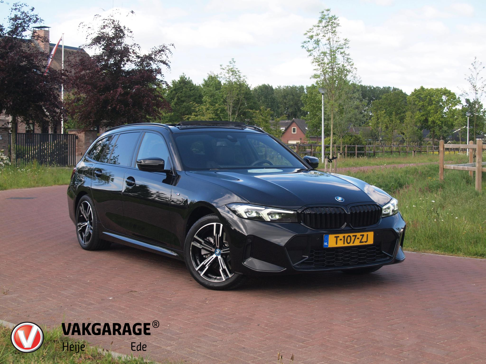 BMW 320e 320e 2023 - voorkant