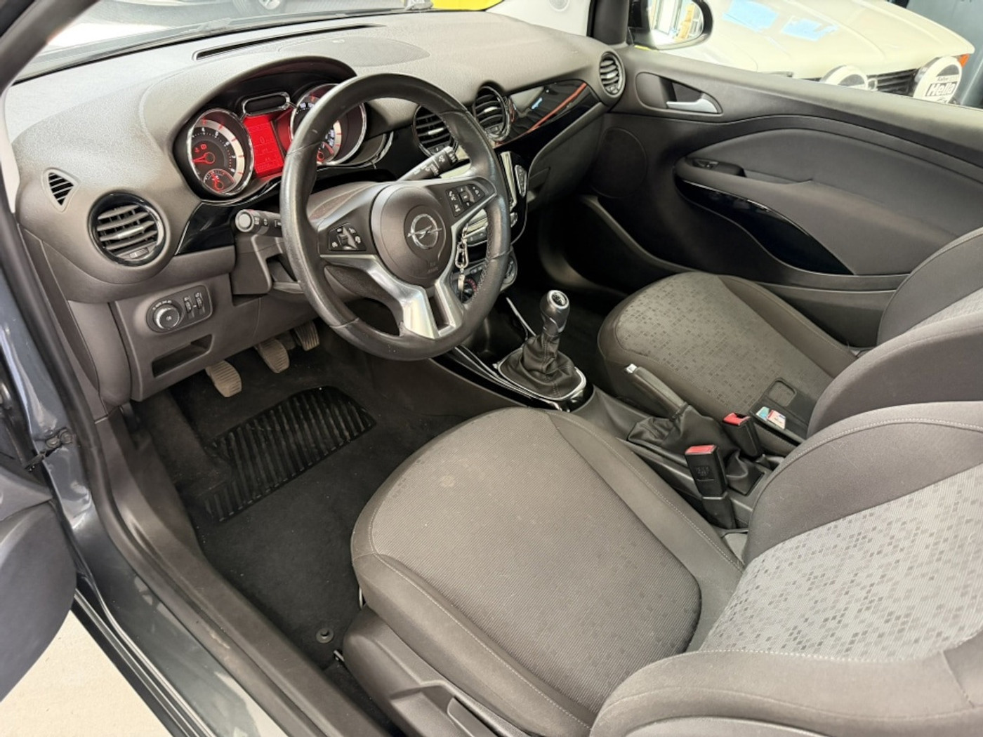 Foto van Opel Adam