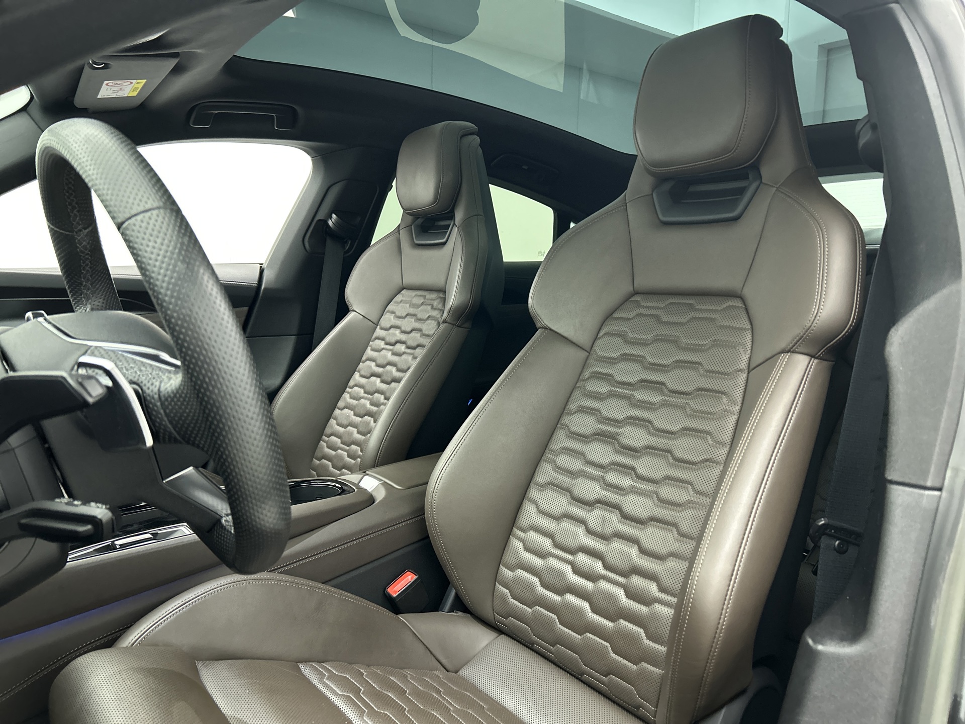 Foto van Audi E-tron GT