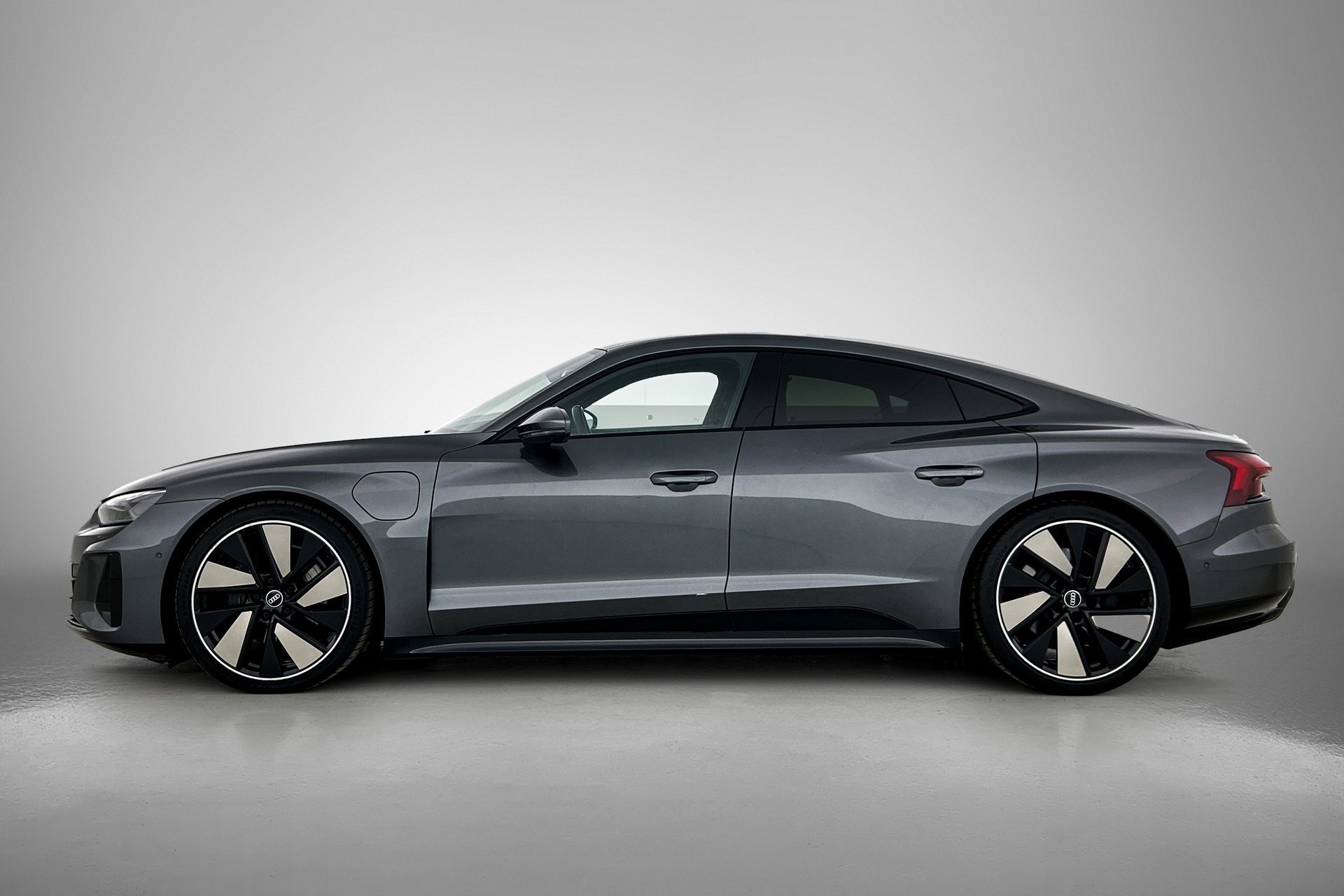 Foto van Audi E-tron GT