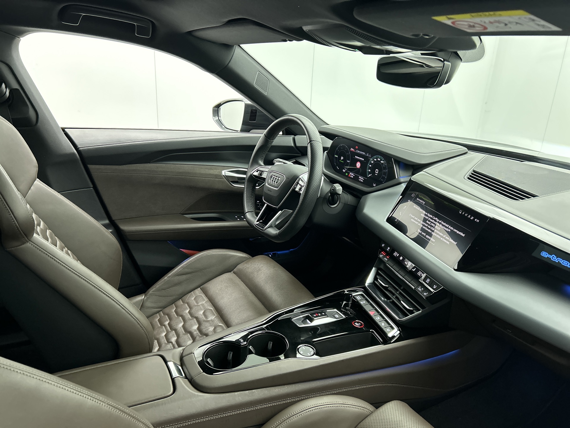 Foto van Audi E-tron GT