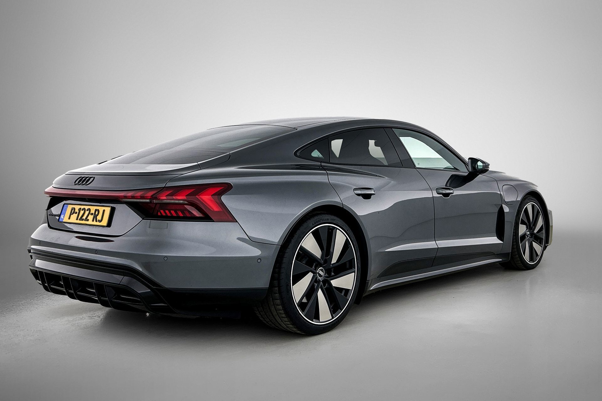 Foto van Audi E-tron GT