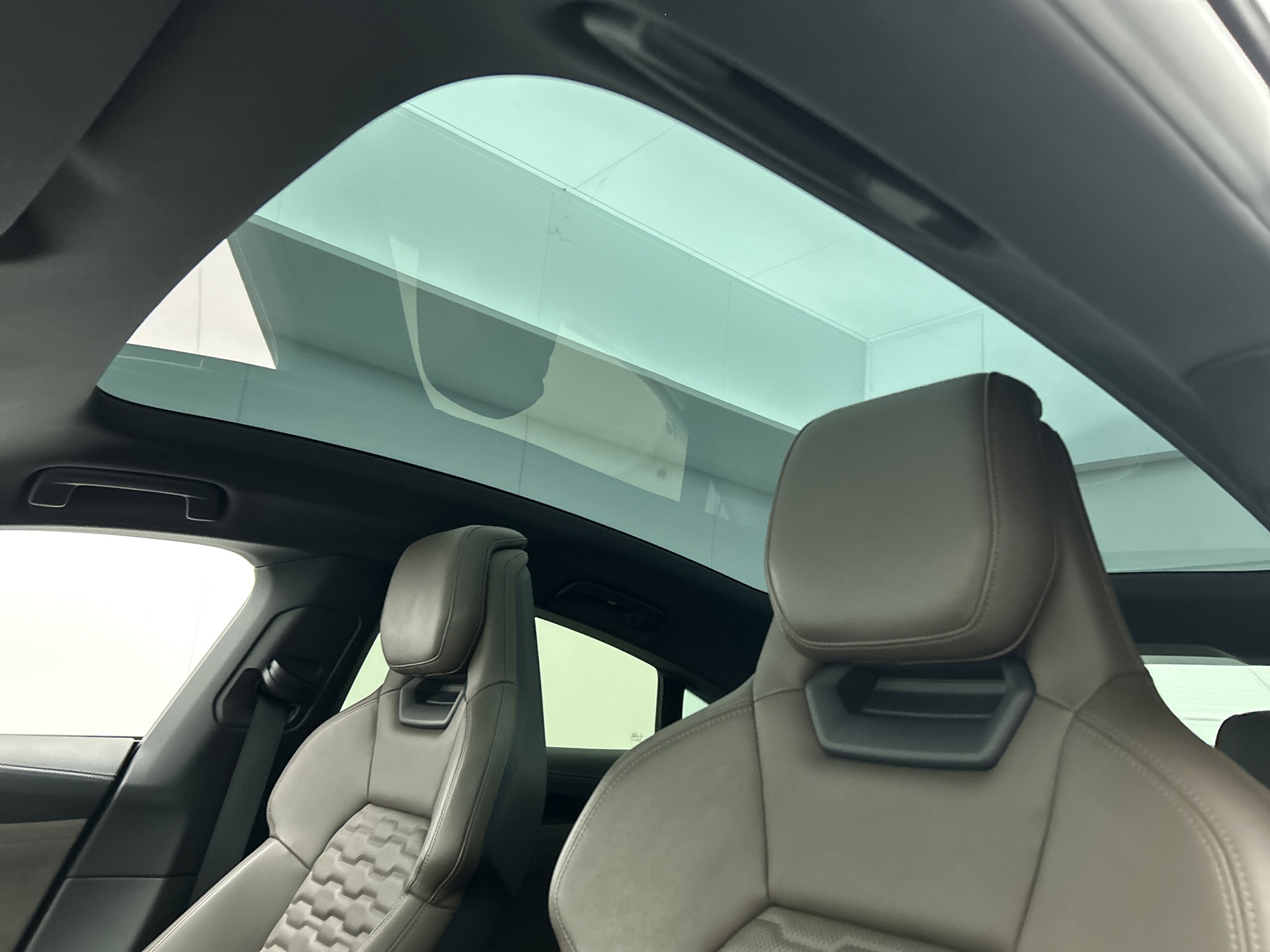 Foto van Audi E-tron GT