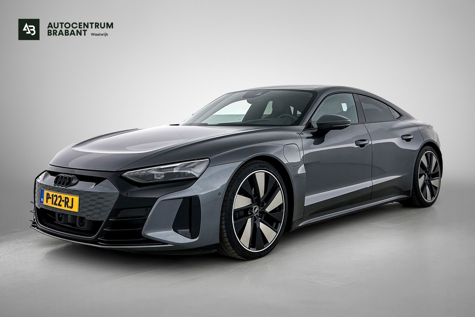 Audi E-tron GT 93 kWh VOLL! (NL-auto, Dealer OndH, Pano, B&O, Luchtvering, Head-up, 360 Camera, StoelVerkoeling, Etc) 2022 - voorkant