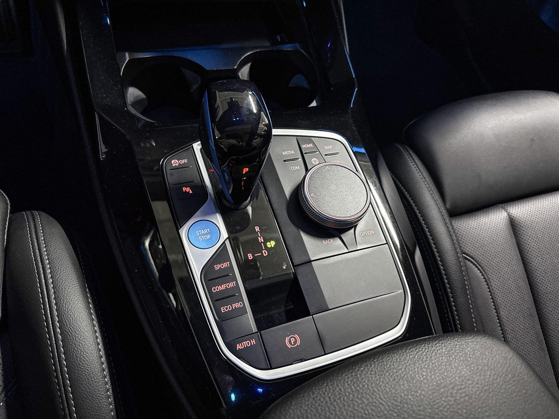 Foto van BMW Ix3