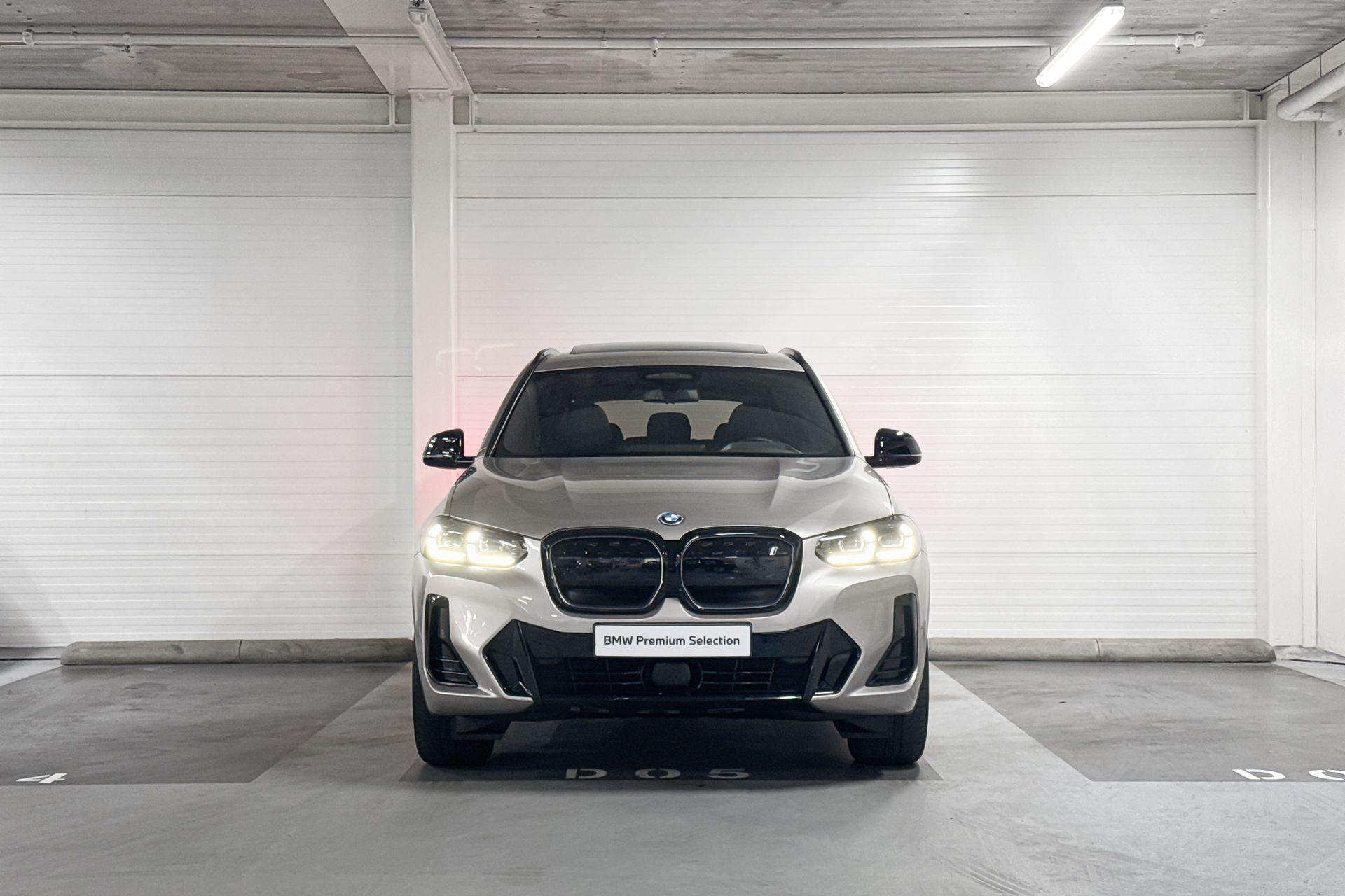 Foto van BMW Ix3