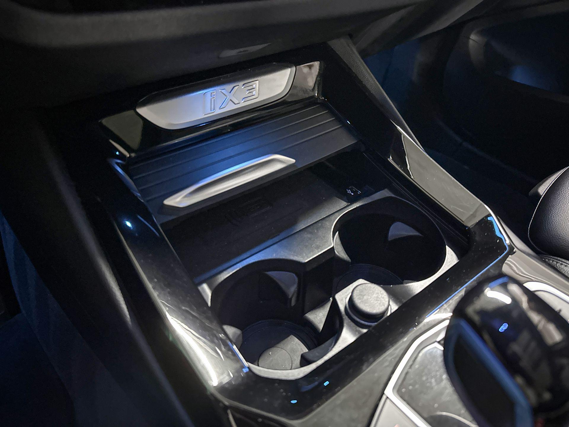Foto van BMW Ix3
