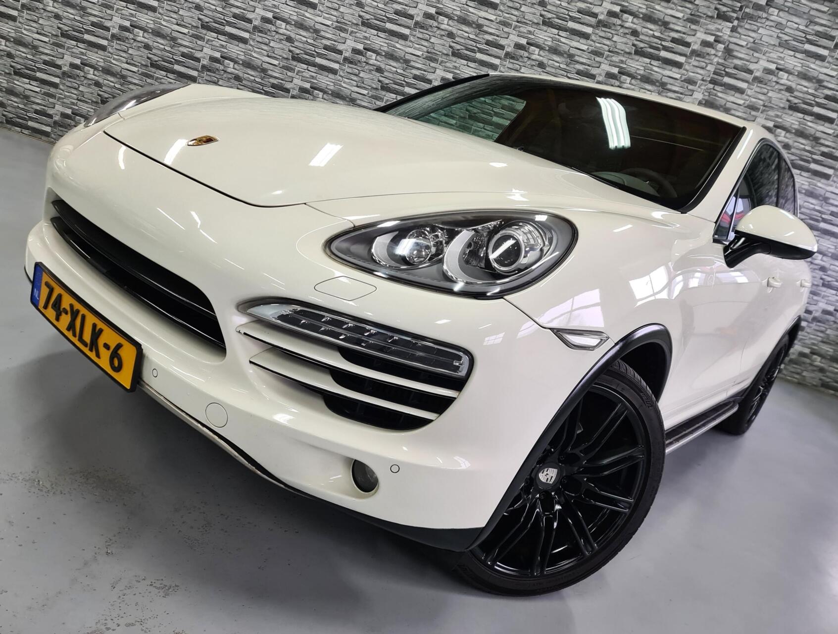 Porsche Cayenne 3.0 D 2010 - voorkant