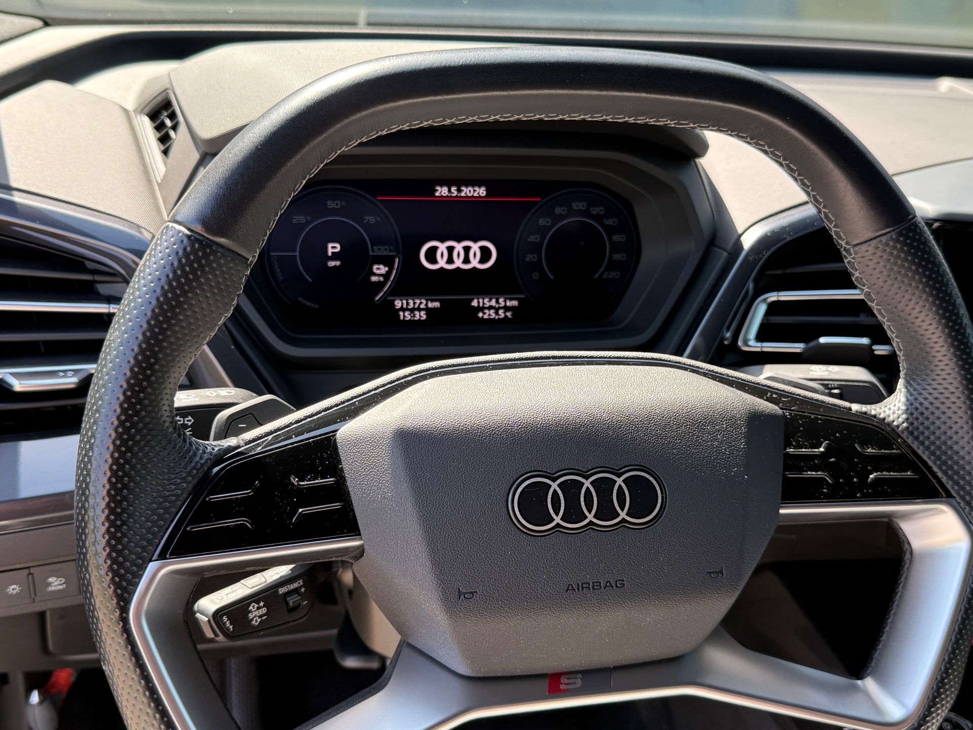 Foto van Audi Q4 Sportback 40 E-tron