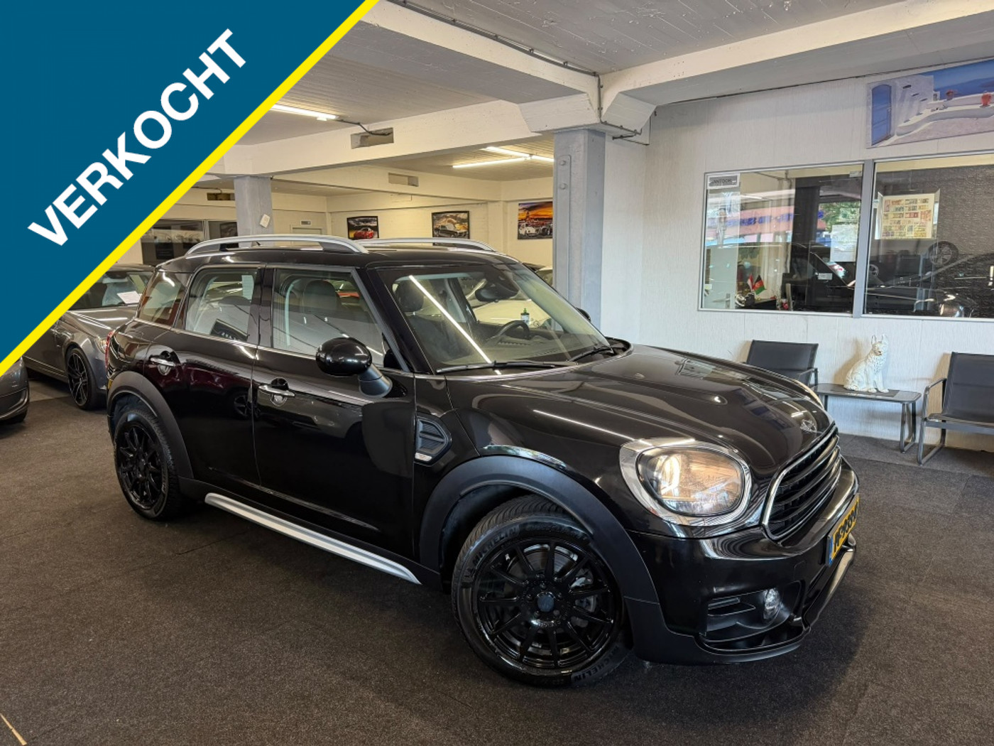 Mini Countryman Cooper 1.5 Cooper*Navigatie*Velgen*Parkeersen.* 2017 - voorkant