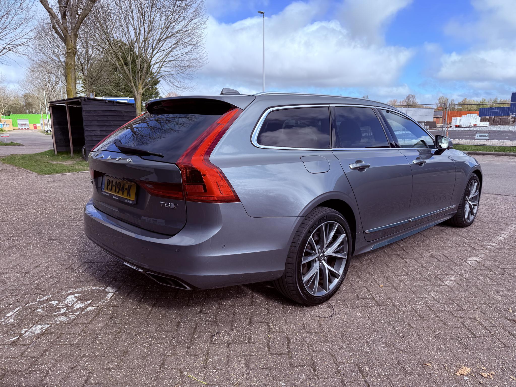 Foto van Volvo V90 T8 Twin Engine