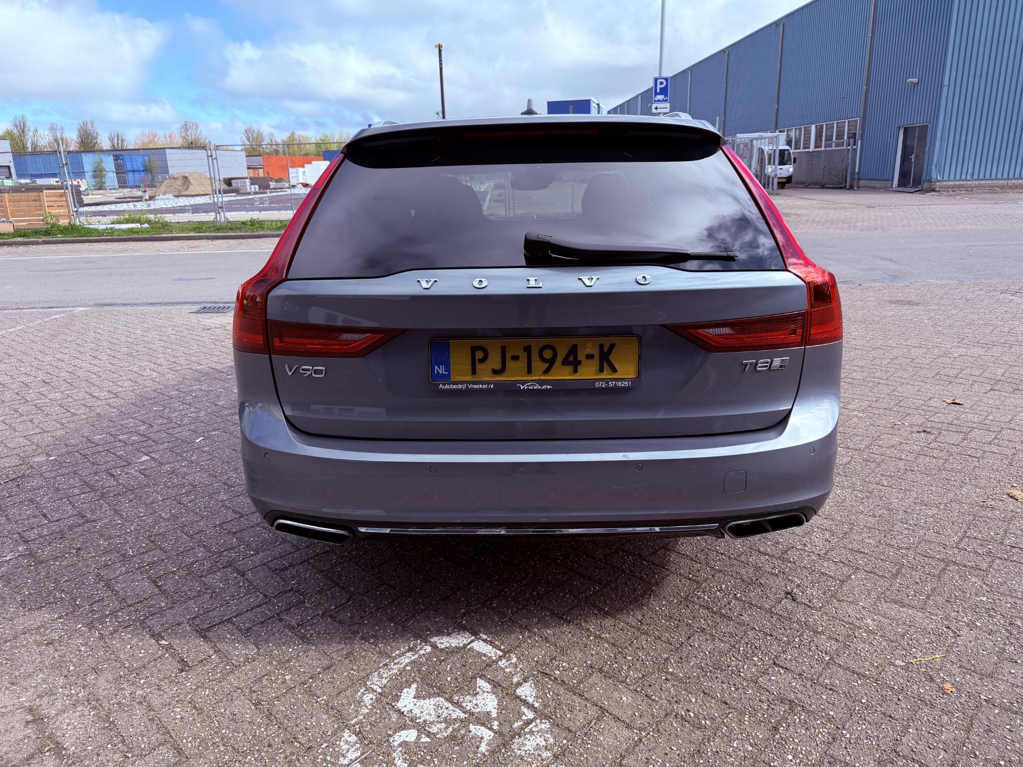 Foto van Volvo V90 T8 Twin Engine