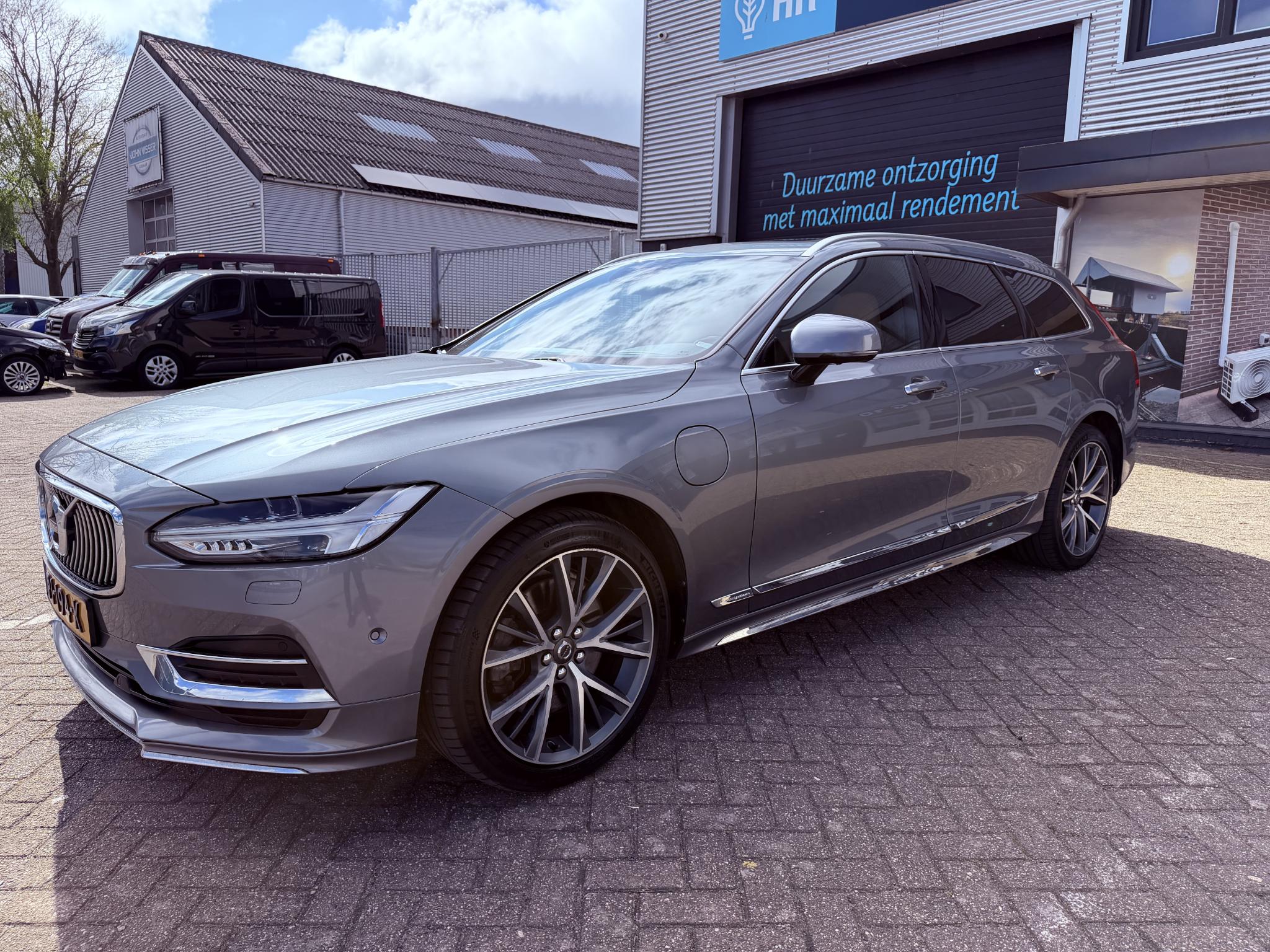 Foto van Volvo V90 T8 Twin Engine