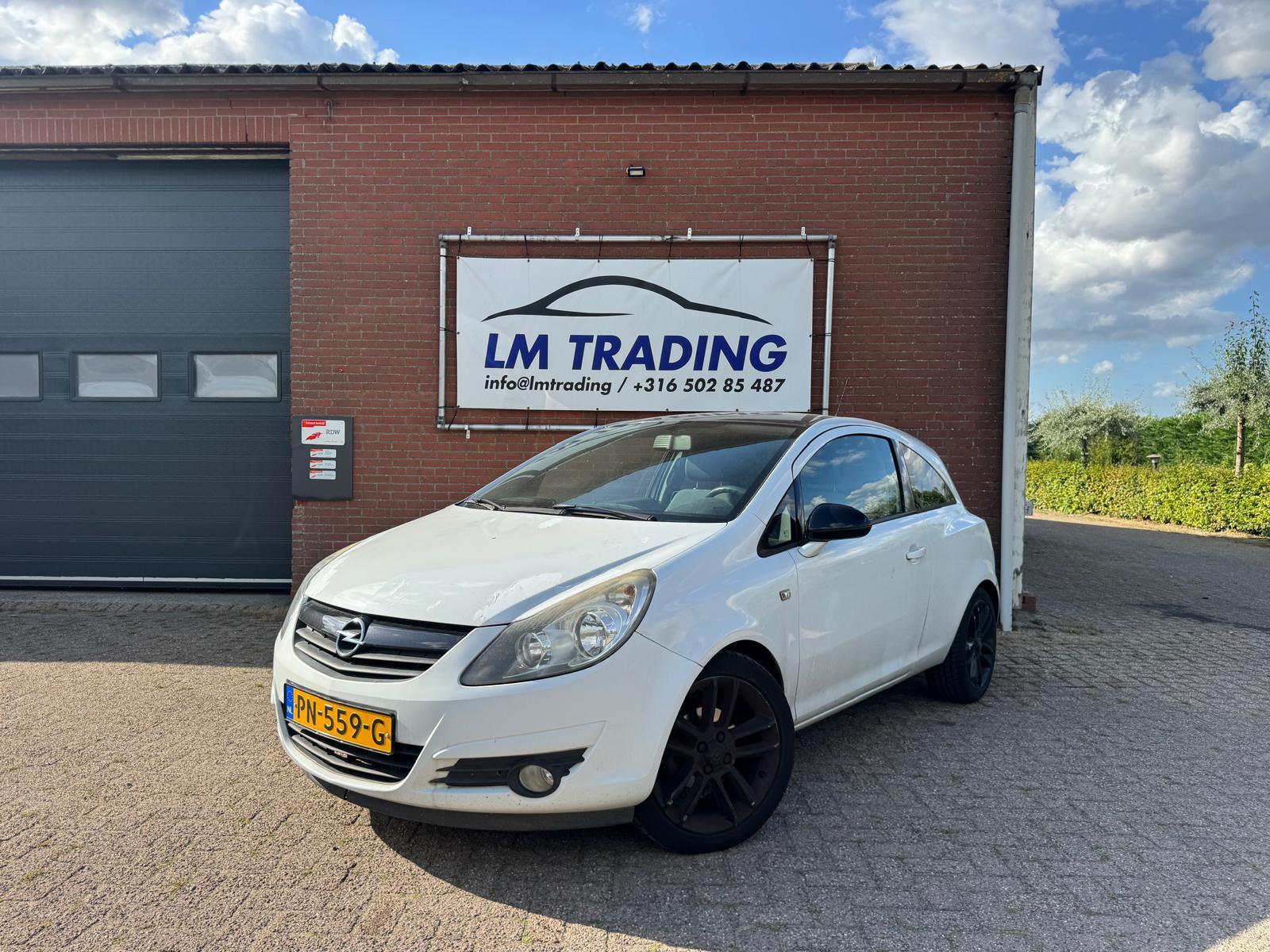 Opel Corsa 1.2-16V Cosmo 2009 - voorkant