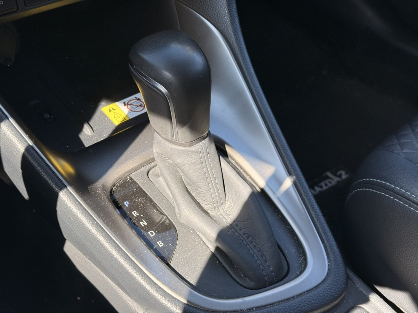 Foto van Mazda Mazda2 Hybrid