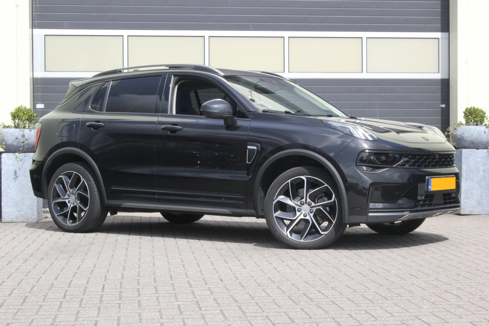 Foto van Lynk&co LYNK & Co 01