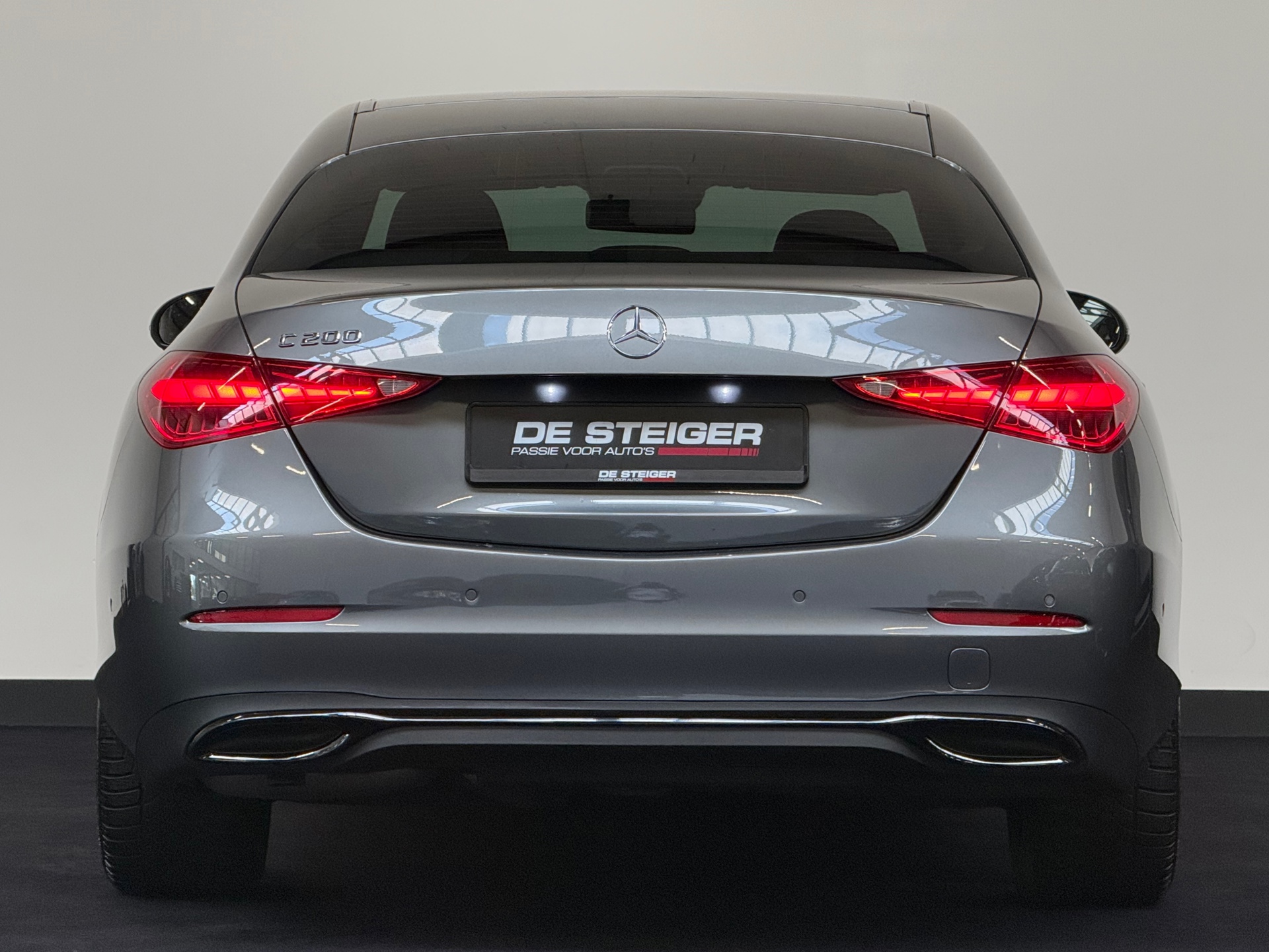 Foto van Mercedes-Benz C 200