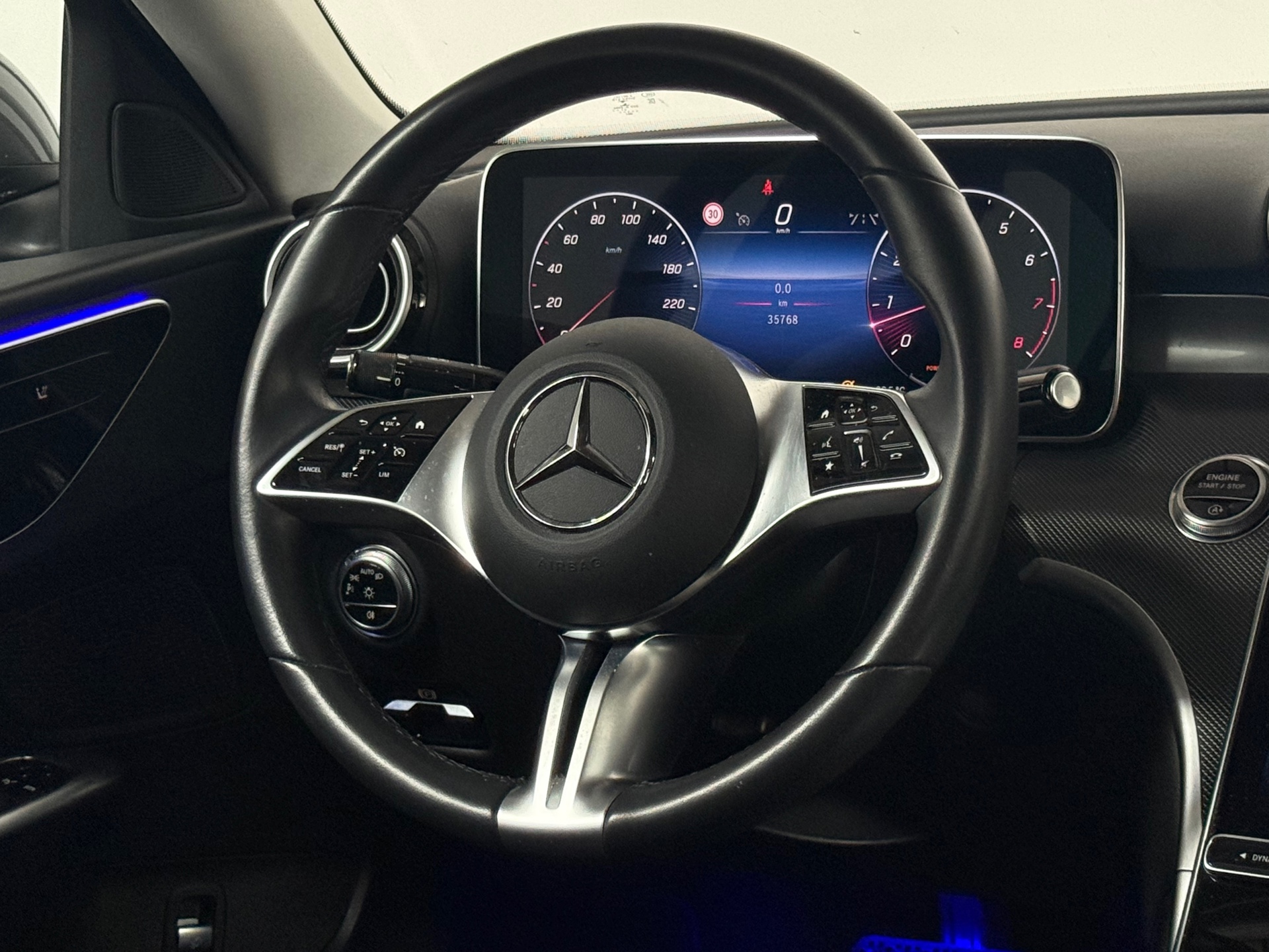 Foto van Mercedes-Benz C 200