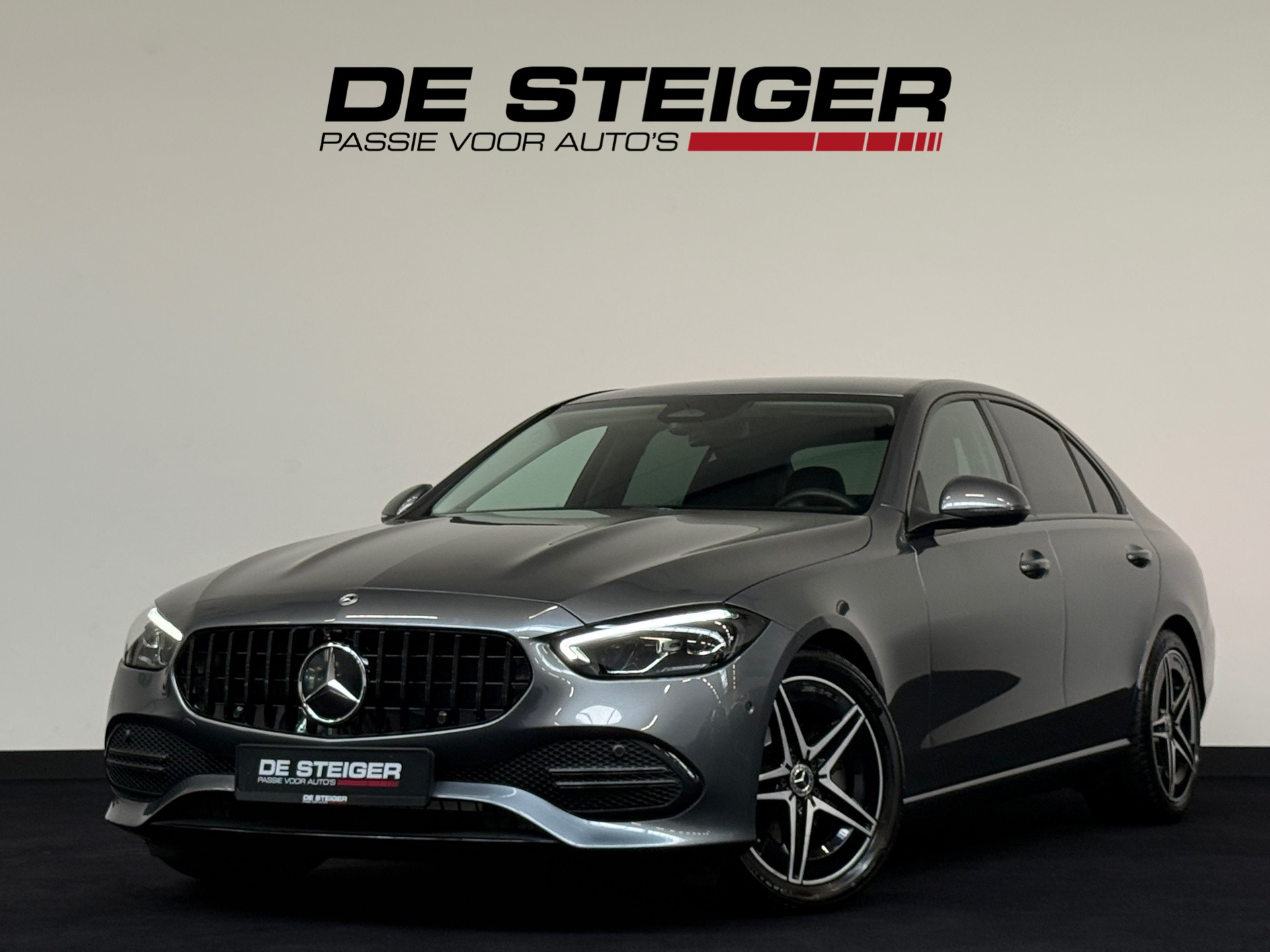 Mercedes-Benz C 200 200 Luxury AMG Line Sfeer Camera 204 pk Lage kilometers 2022 - voorkant