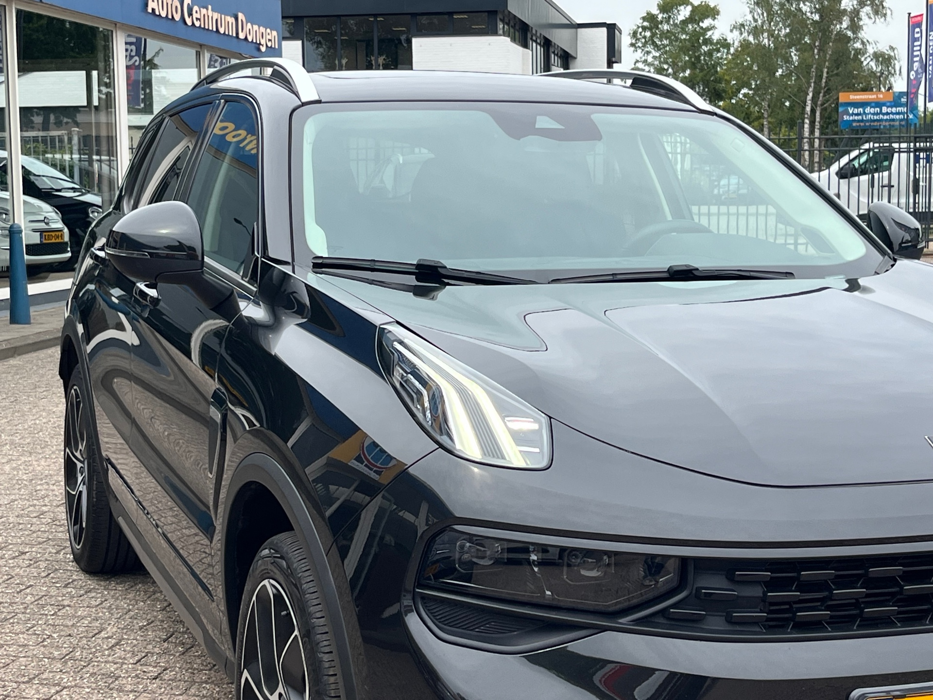 Foto van Lynk&co LYNK & Co 01