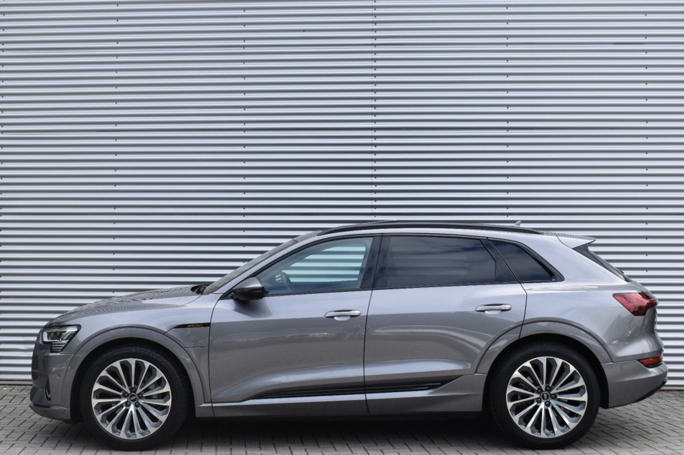 Foto van Audi E-tron 55