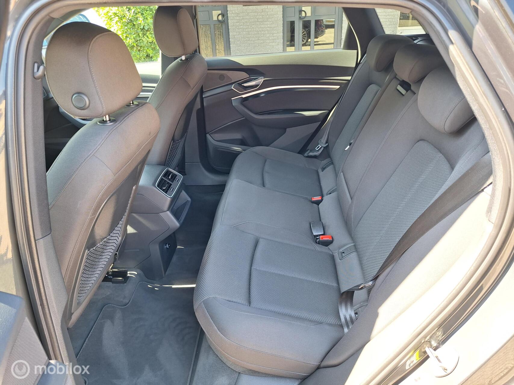 Foto van Audi E-tron 55