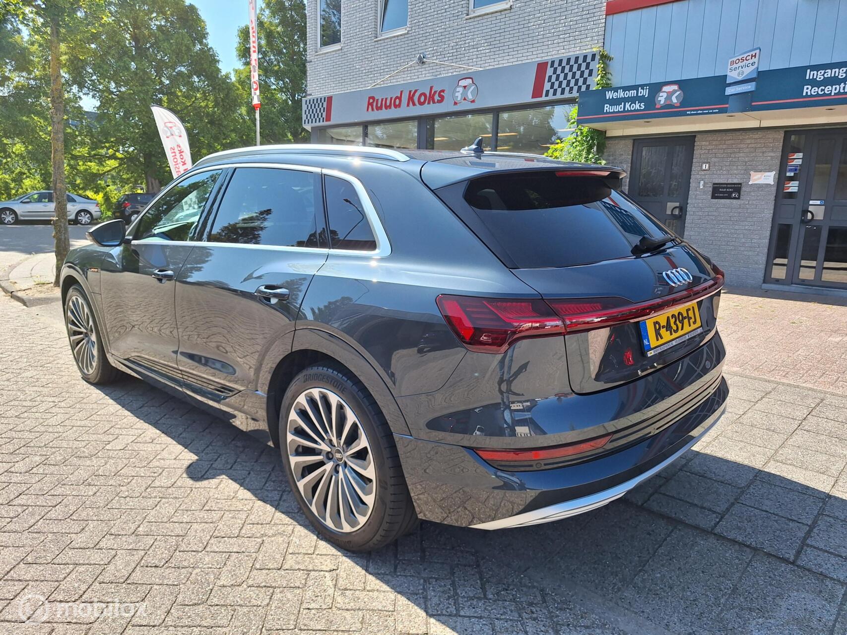 Foto van Audi E-tron 55
