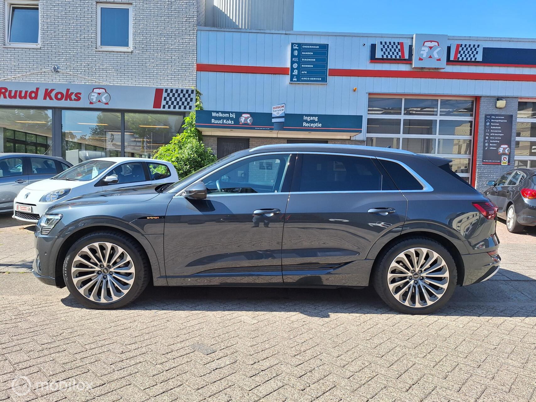Foto van Audi E-tron 55