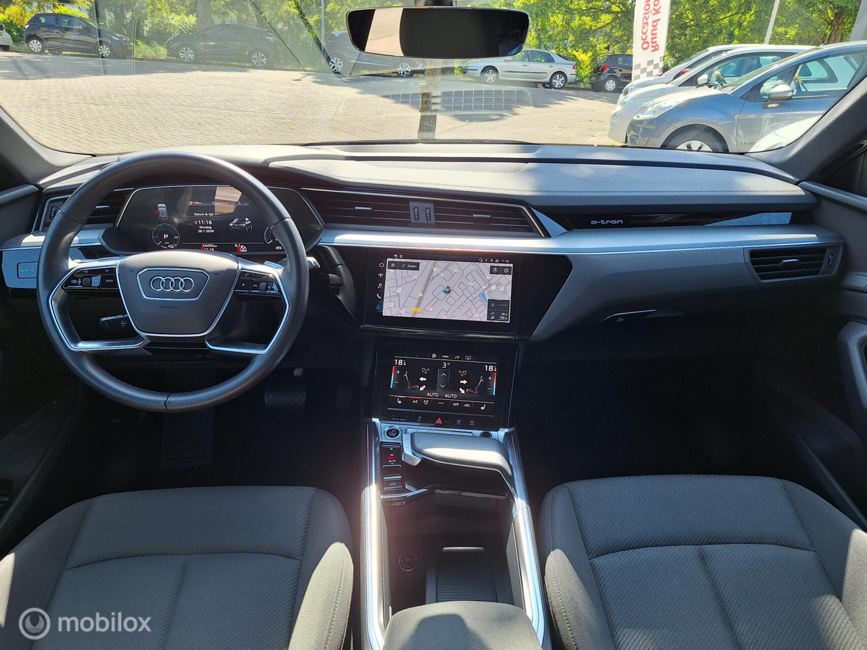 Foto van Audi E-tron 55