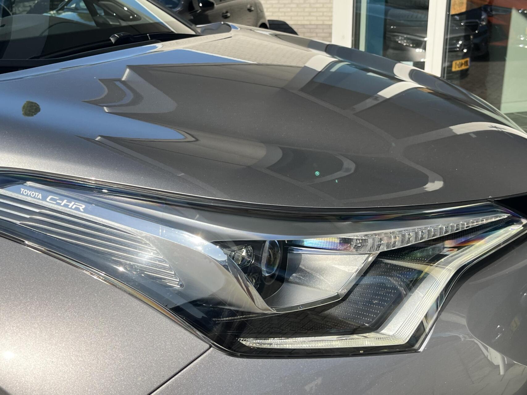 Foto van Toyota Toyota C-hr