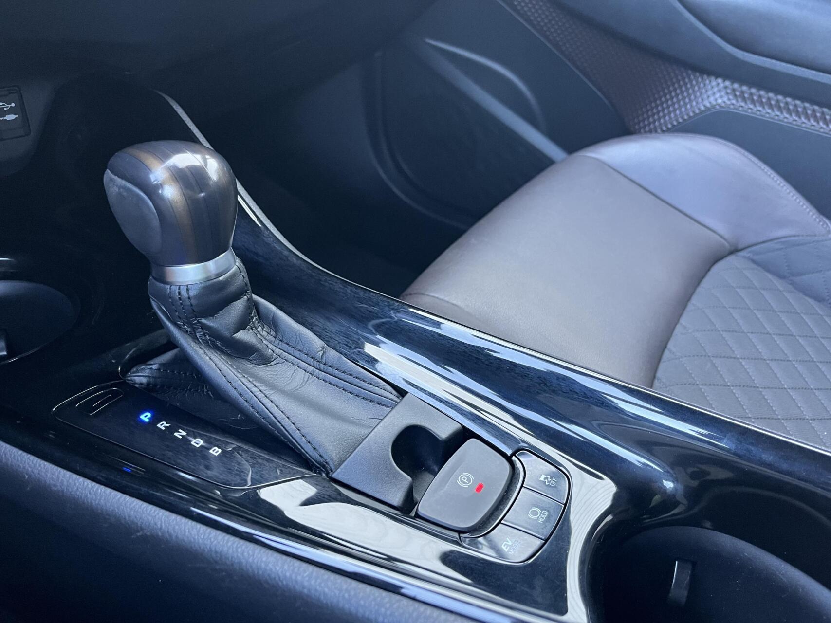 Foto van Toyota Toyota C-hr