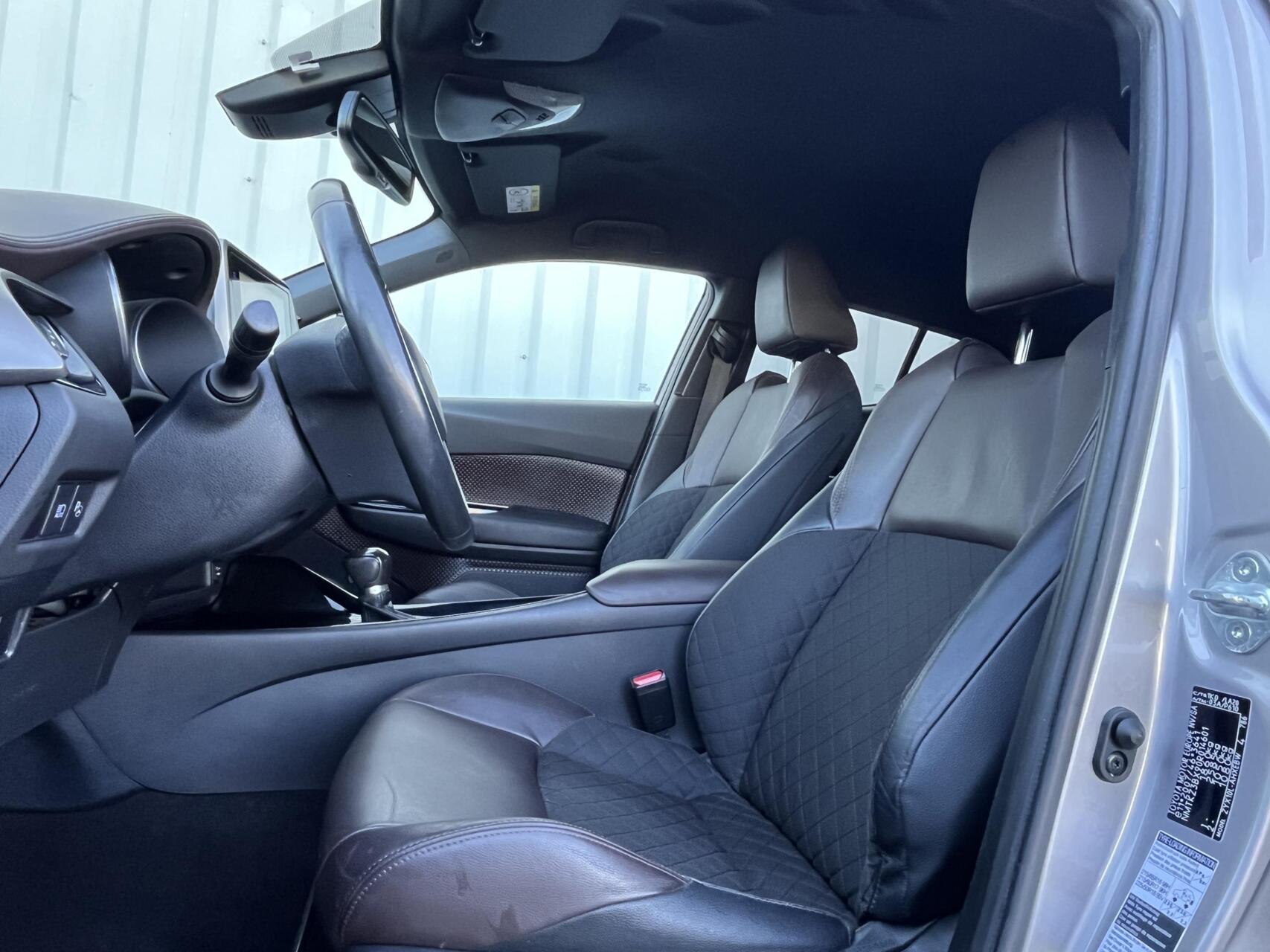 Foto van Toyota Toyota C-hr