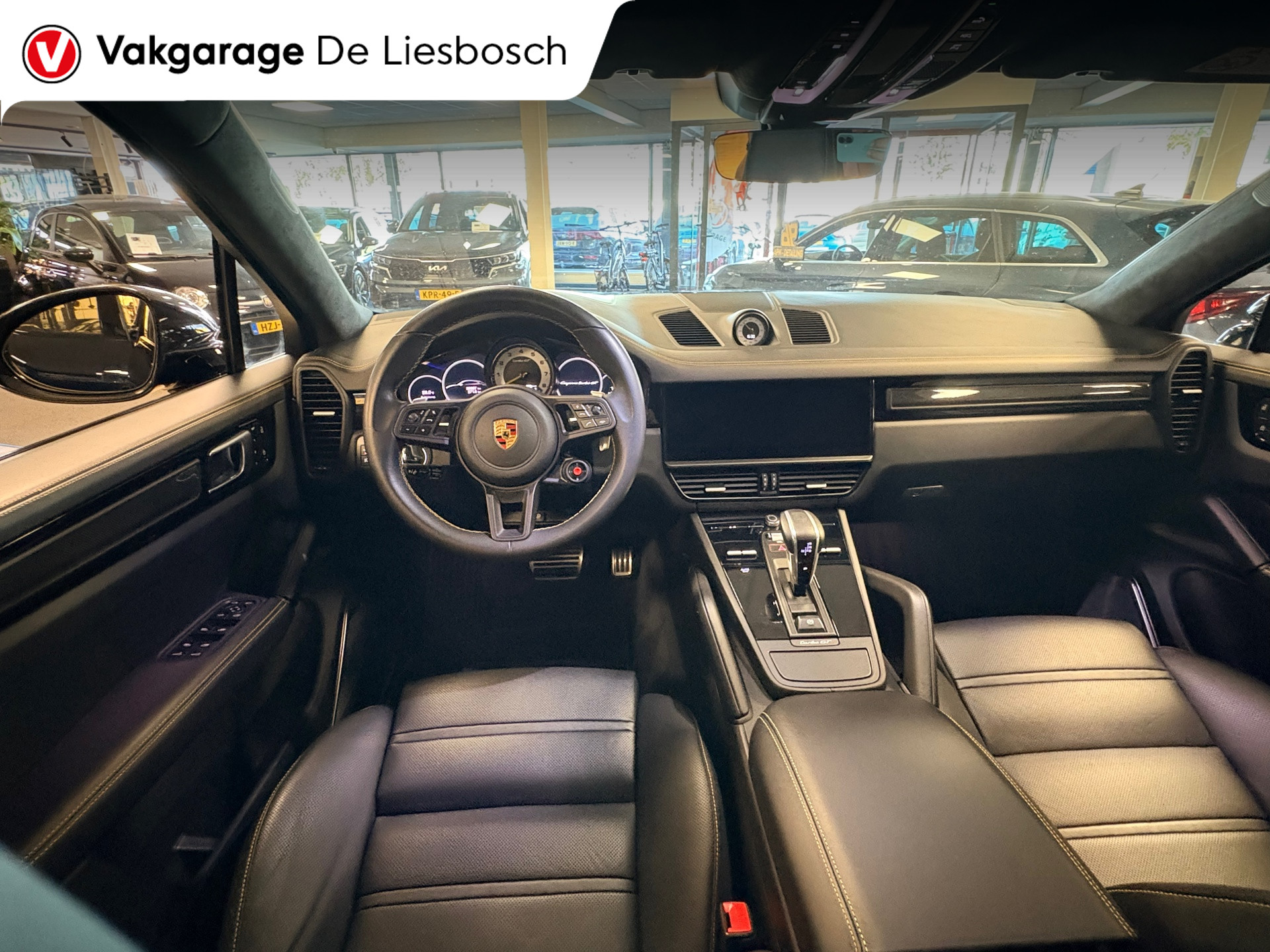 Foto van Porsche Cayenne Turbo GT