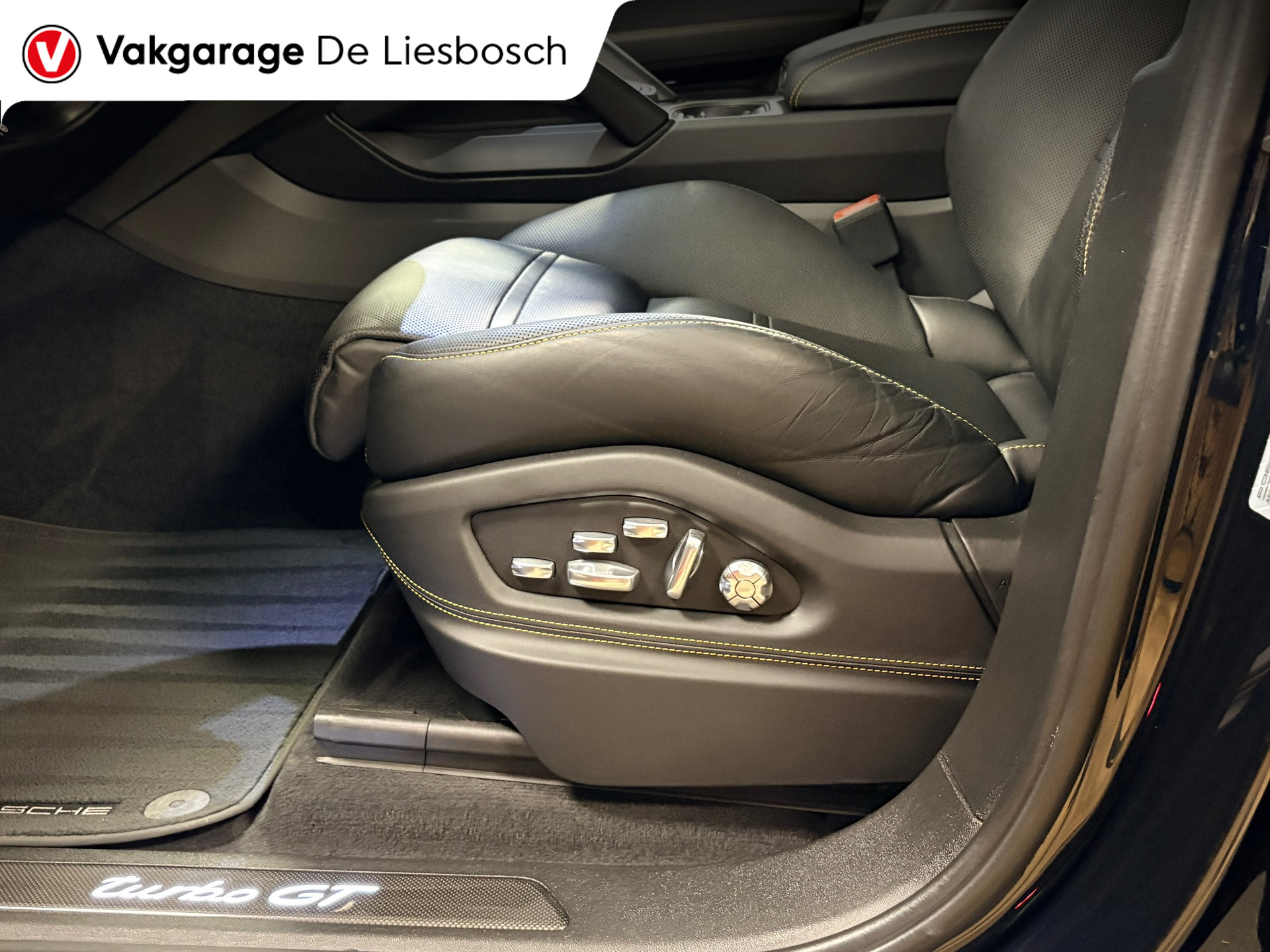 Foto van Porsche Cayenne Turbo GT
