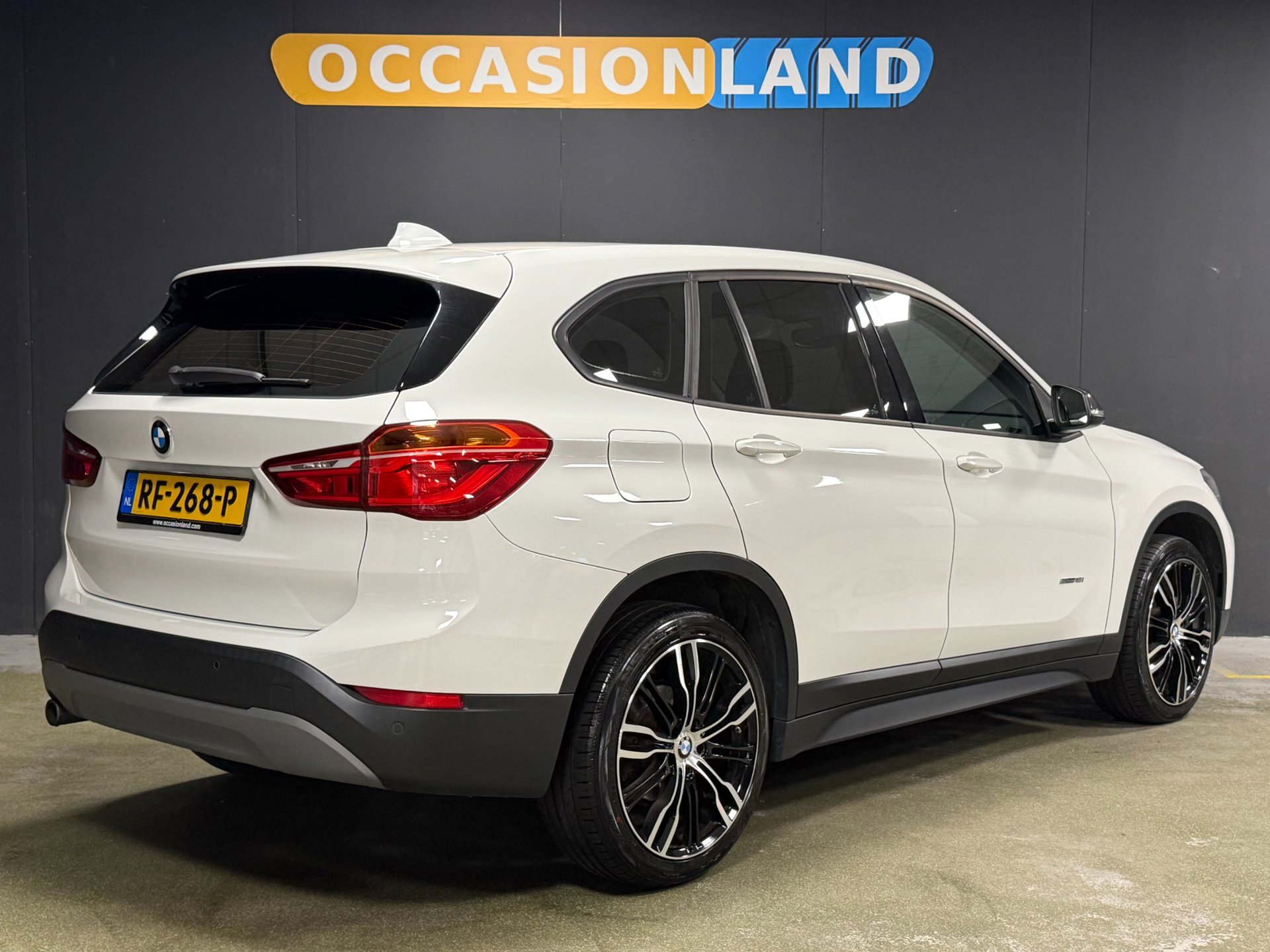 Foto van BMW X1 Sdrive18i