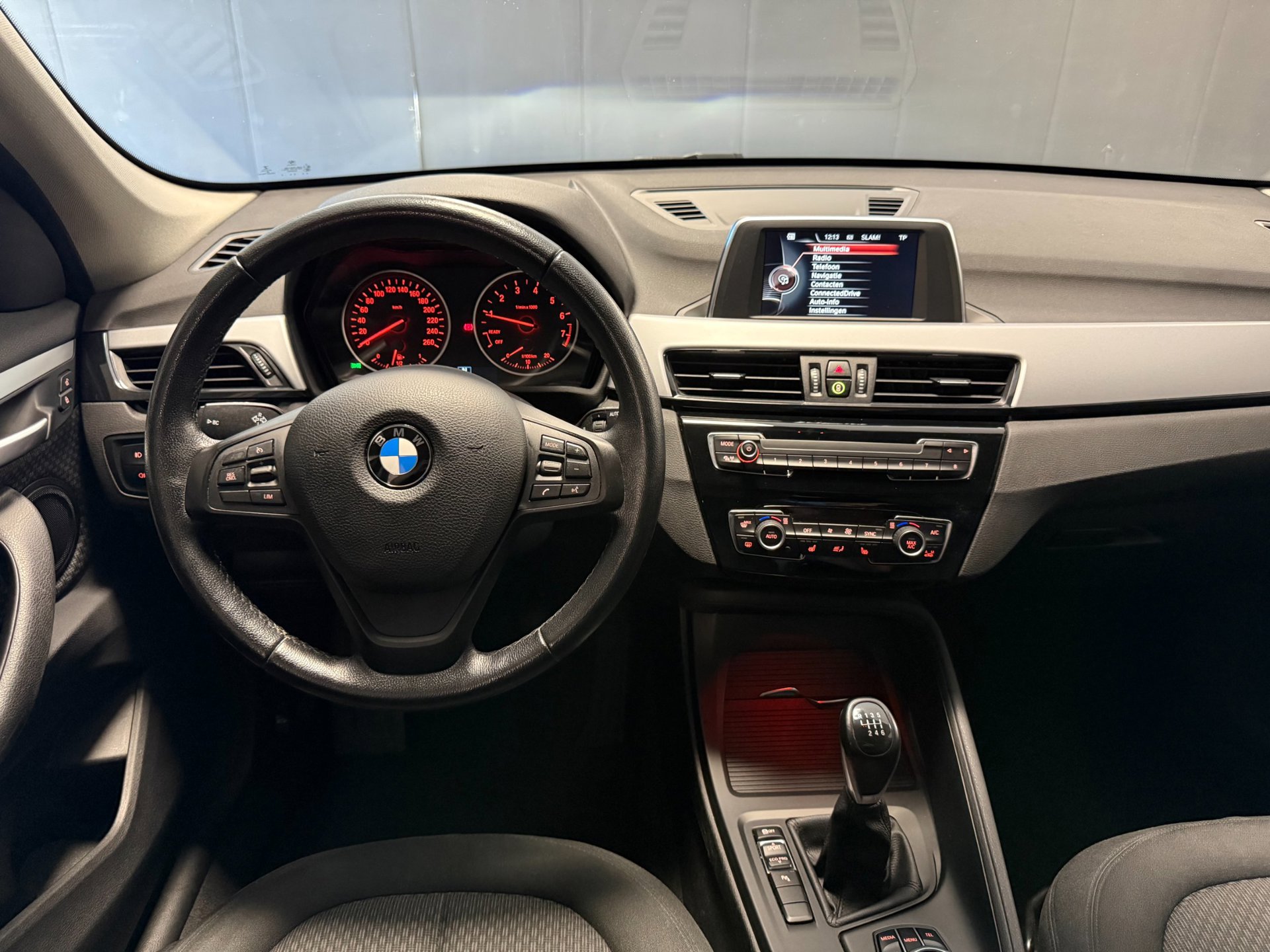Foto van BMW X1 Sdrive18i