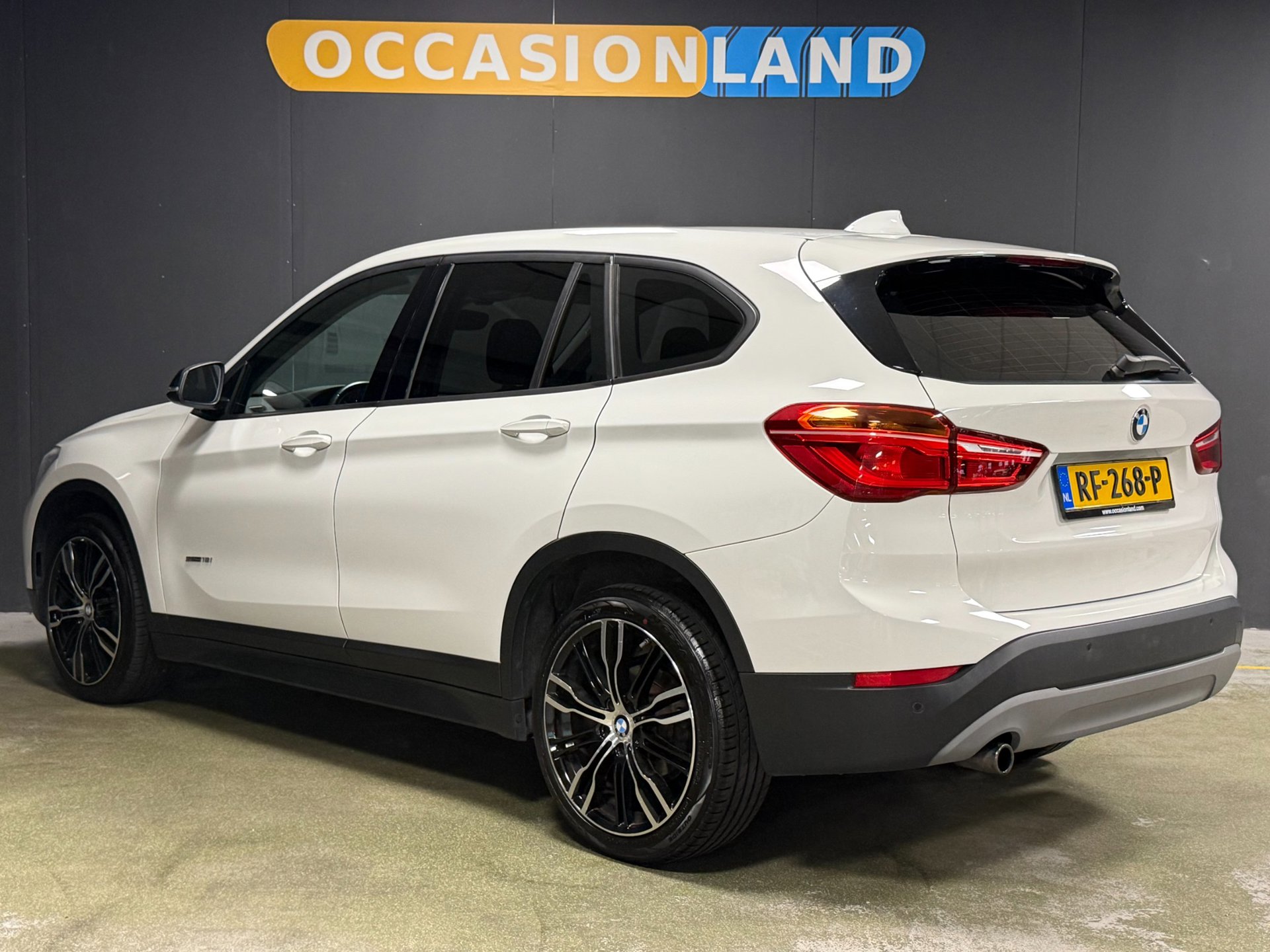 Foto van BMW X1 Sdrive18i