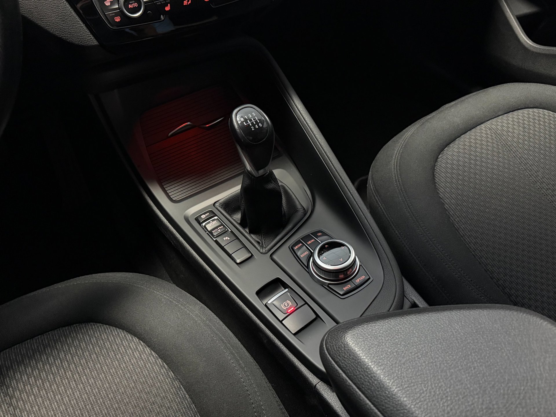 Foto van BMW X1 Sdrive18i