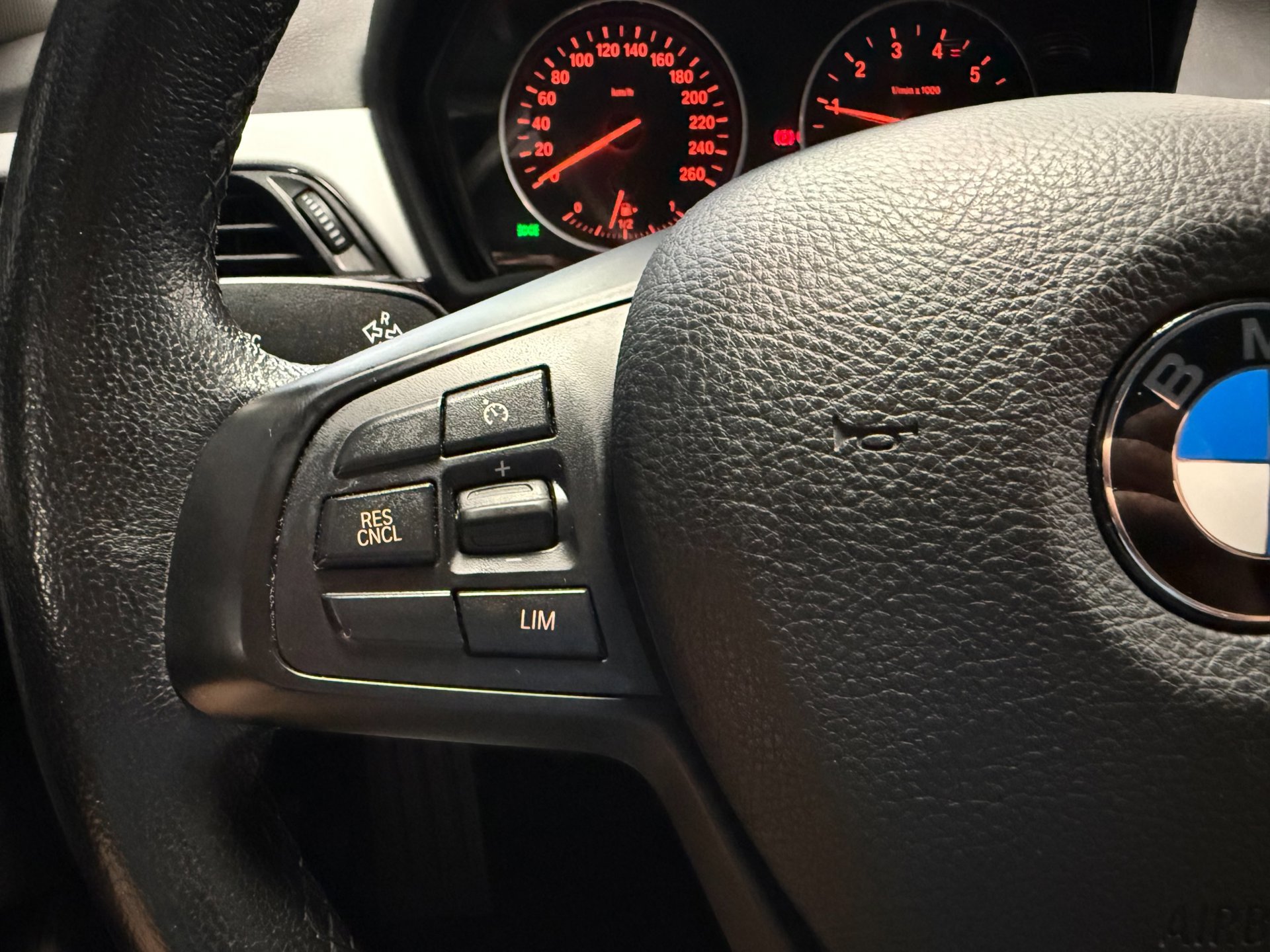 Foto van BMW X1 Sdrive18i