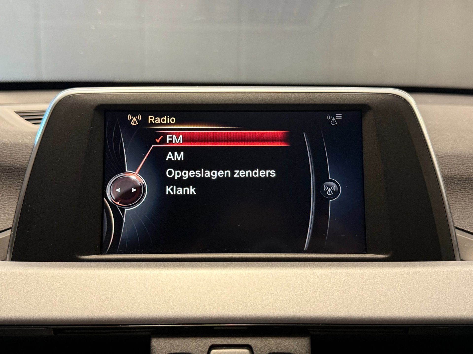 Foto van BMW X1 Sdrive18i