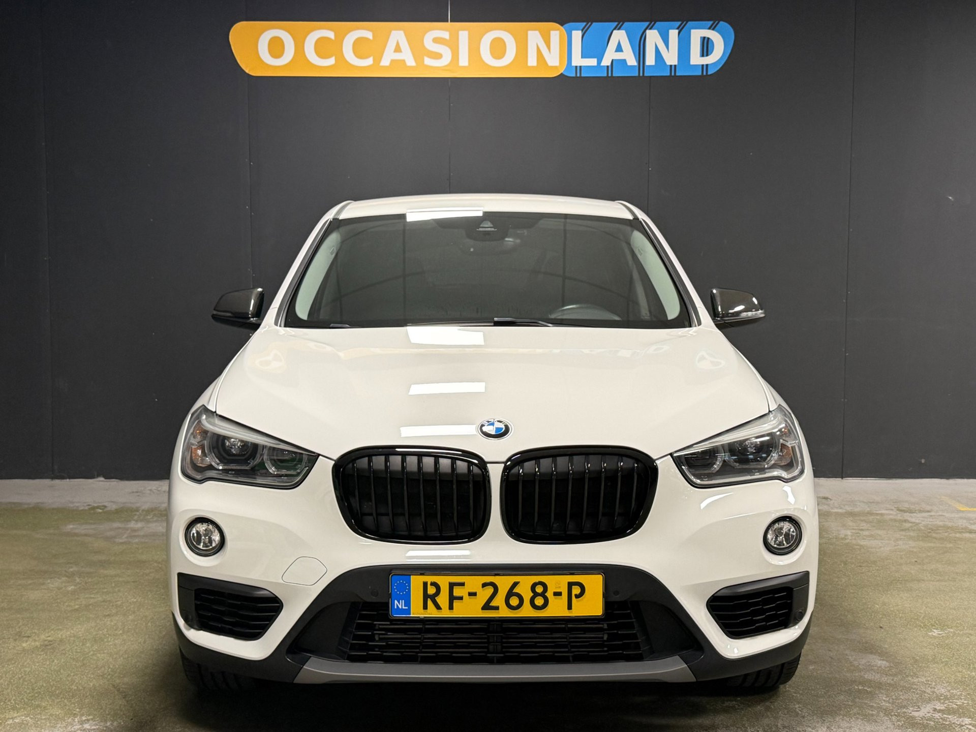 Foto van BMW X1 Sdrive18i