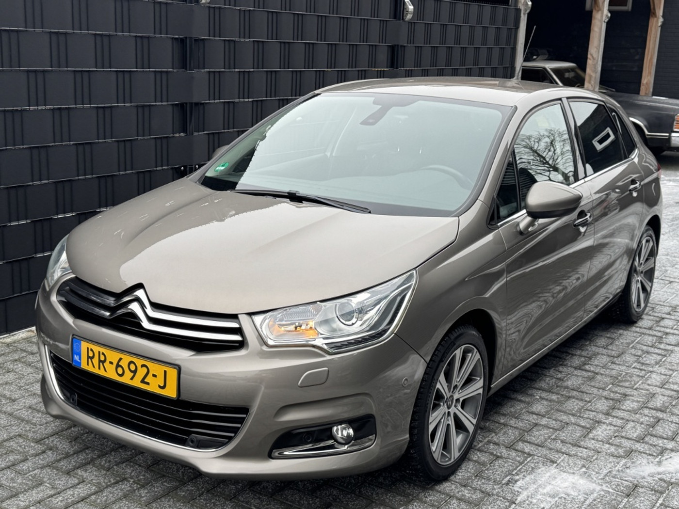 Citroen C4 1.2 PureT.Feel Coll. LEER| CLIMA| NAVI| MASSAGE| XENON 2015 - voorkant